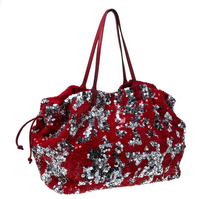 Valentino Red/Silver Sequins Embellished Fabric and Leather Tote In Excellent Condition In Dubai, Al Qouz 2