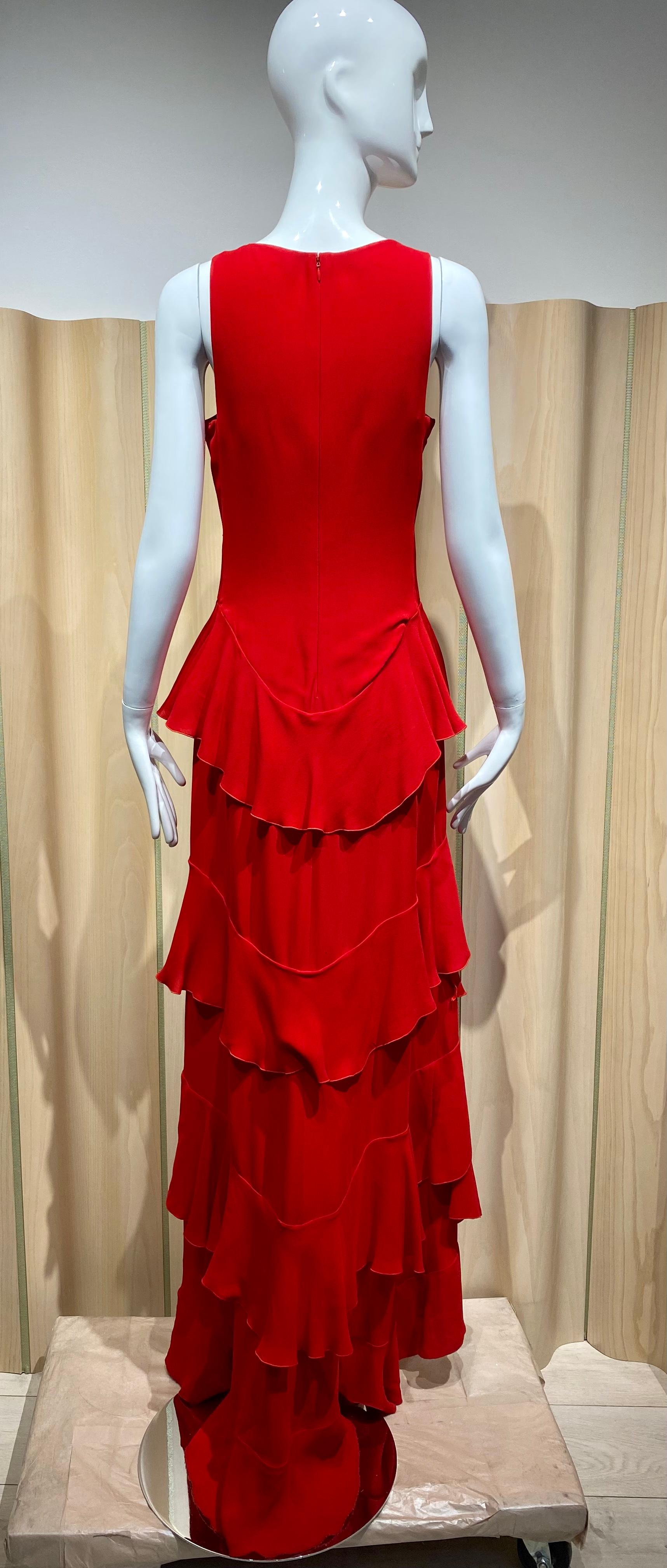 Valentino Red Sleeveless Gown In Excellent Condition In Beverly Hills, CA