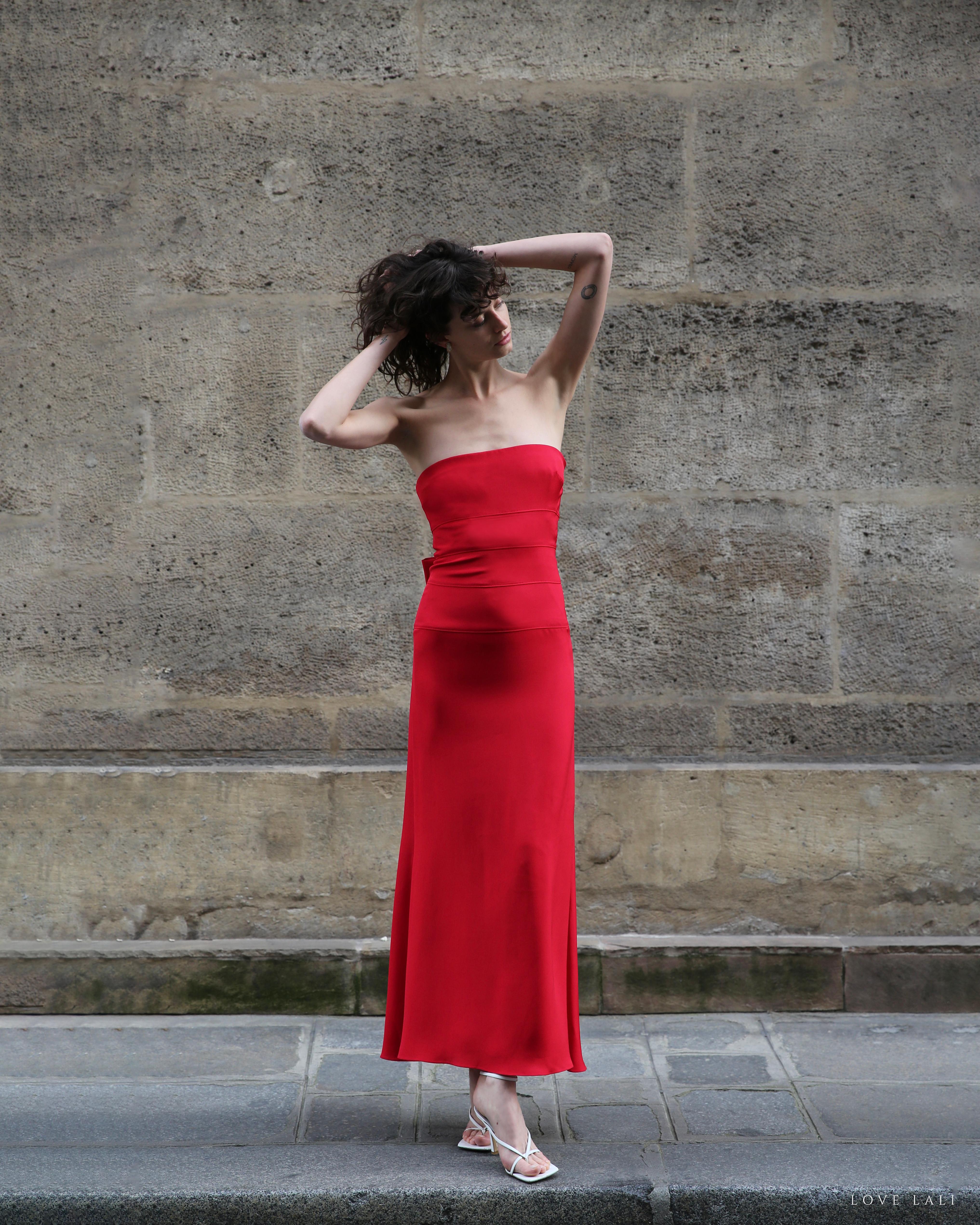 Valentino Red strapless bustier bow back silk long dress gown XS-S For Sale 2
