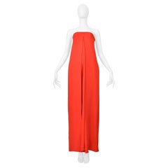 Valentino Mono de noche de seda rojo sin tirantes con bolsillos 2018