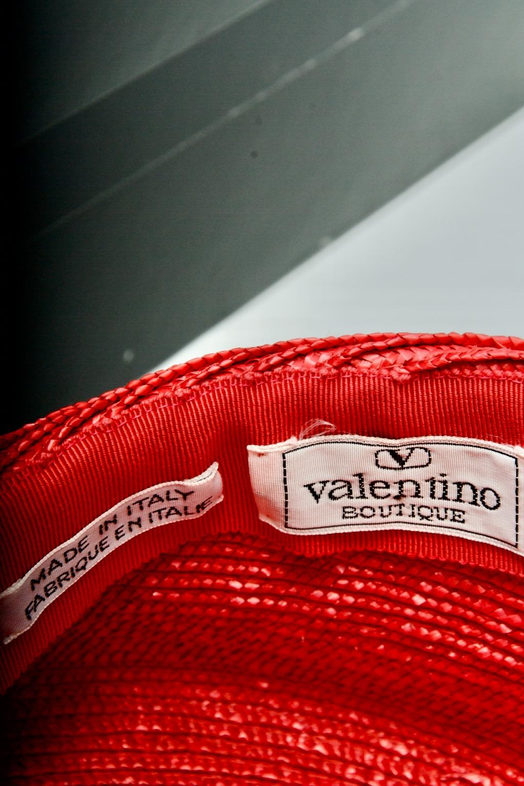 Chapeau de paille rouge Valentino en vente 3