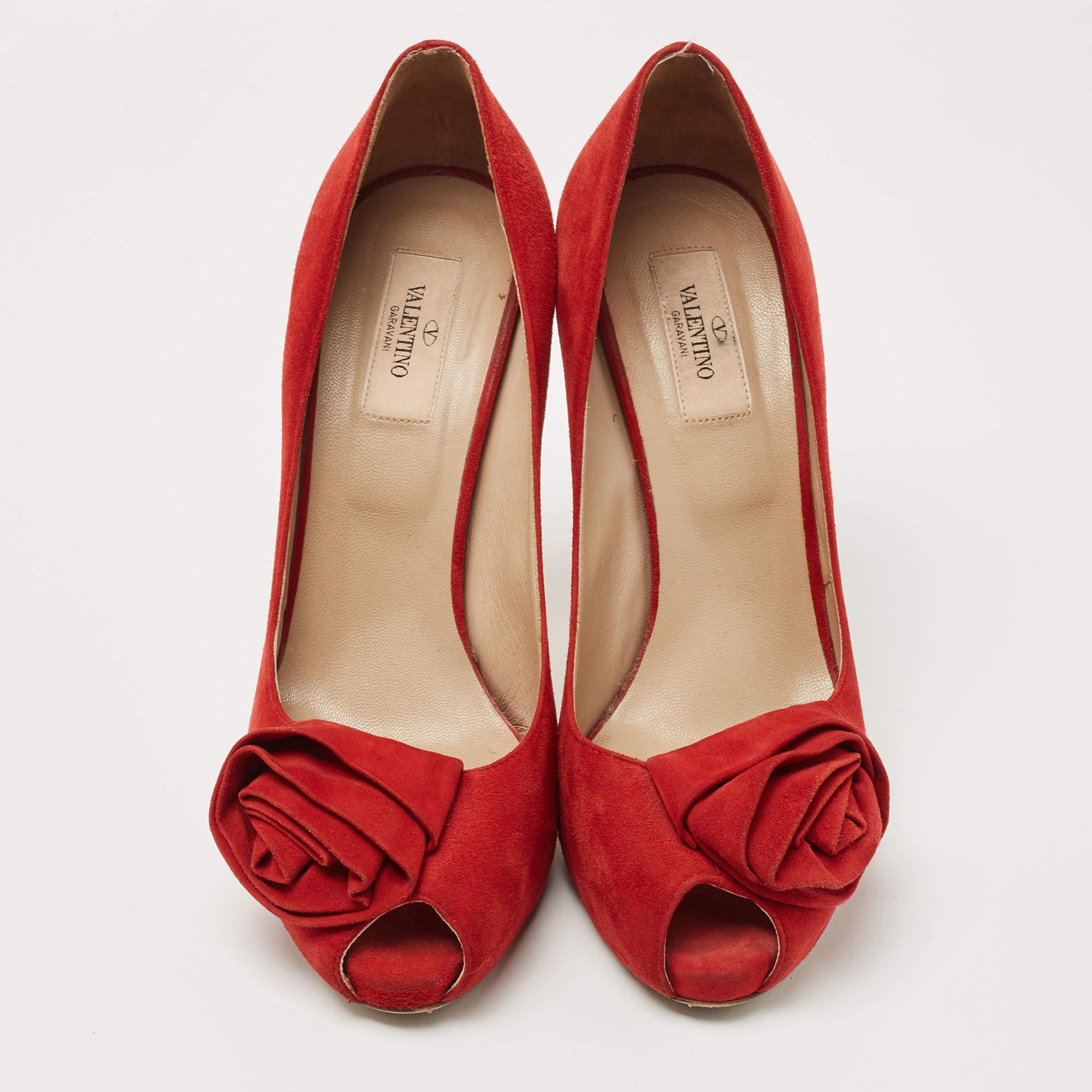 Valentino Bombas de ante rojo Rose Peep Toe Tamaño 39.5 Rojo en venta