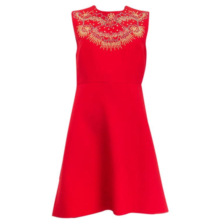 VALENTINO rotes ärmelloses ausgestelltes ausgestelltes Kleid aus Wolle und Seide mit Verzierungen 44 L im Angebot