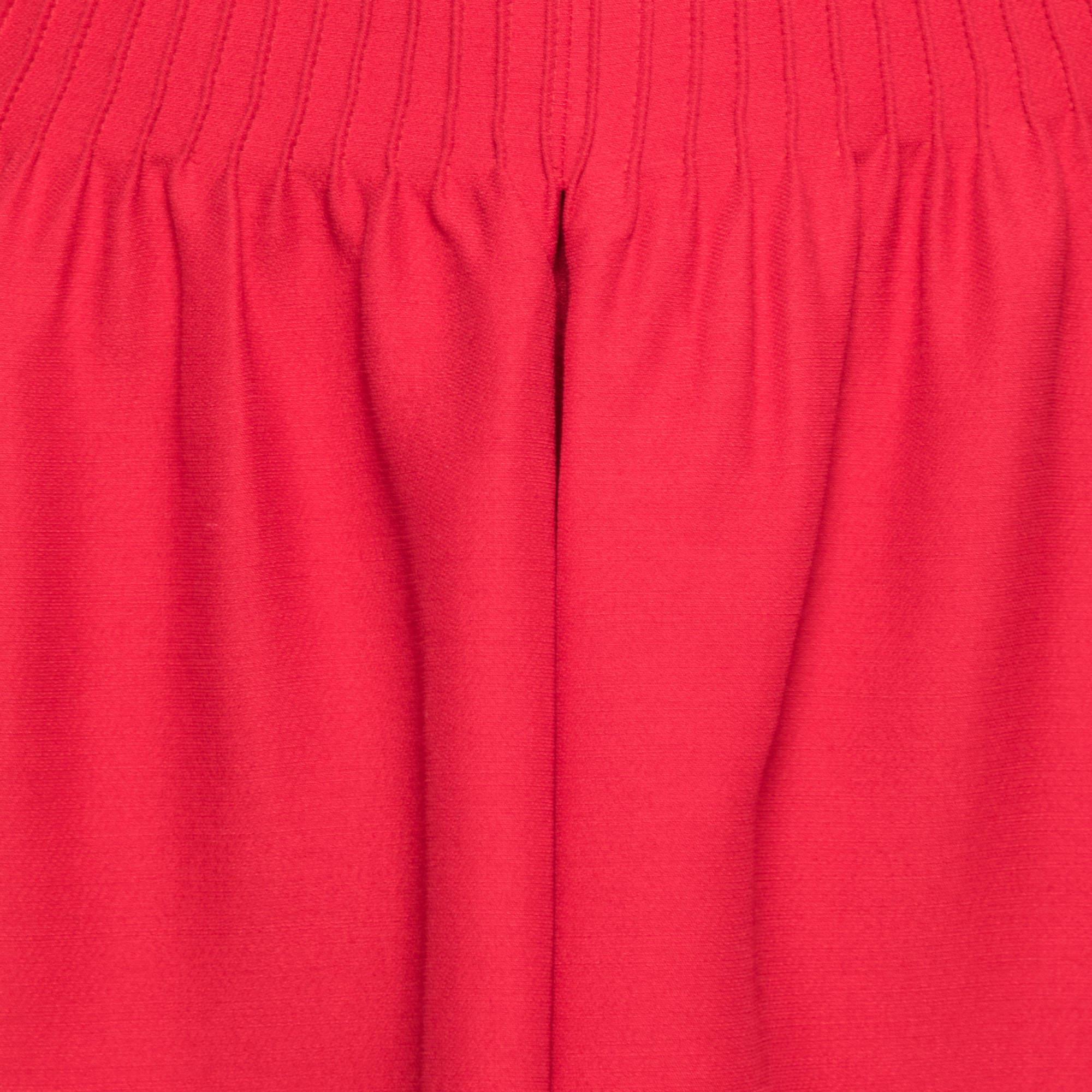 Valentino Red Wool & Silk Pintucked Shorts S For Sale 3