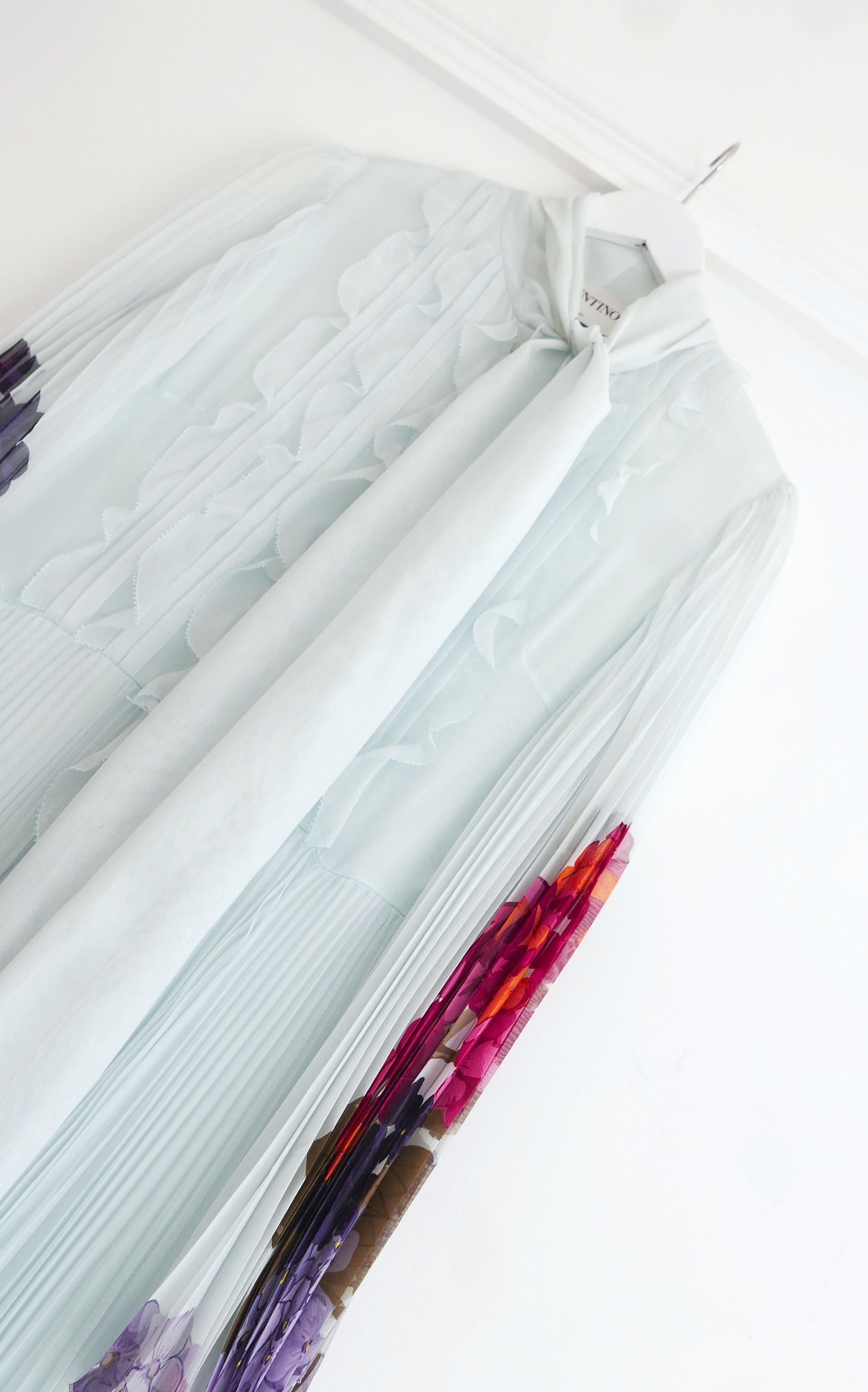 Robe à fleurs plissée Valentino Resort 2020 Pour femmes en vente
