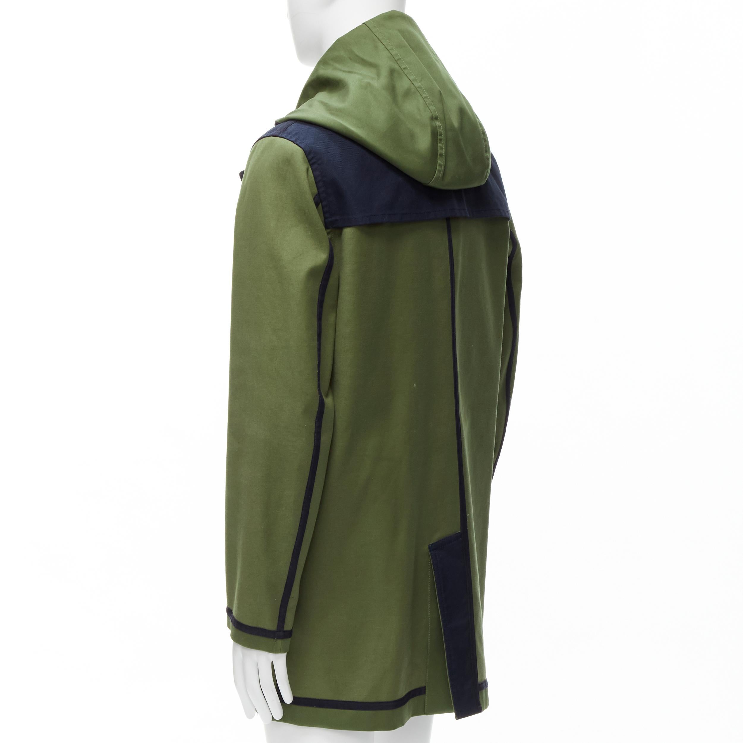 VALENTINO Manteau réversible à col surdimensionné en popeline de coton vert marine EU48 M en vente 9