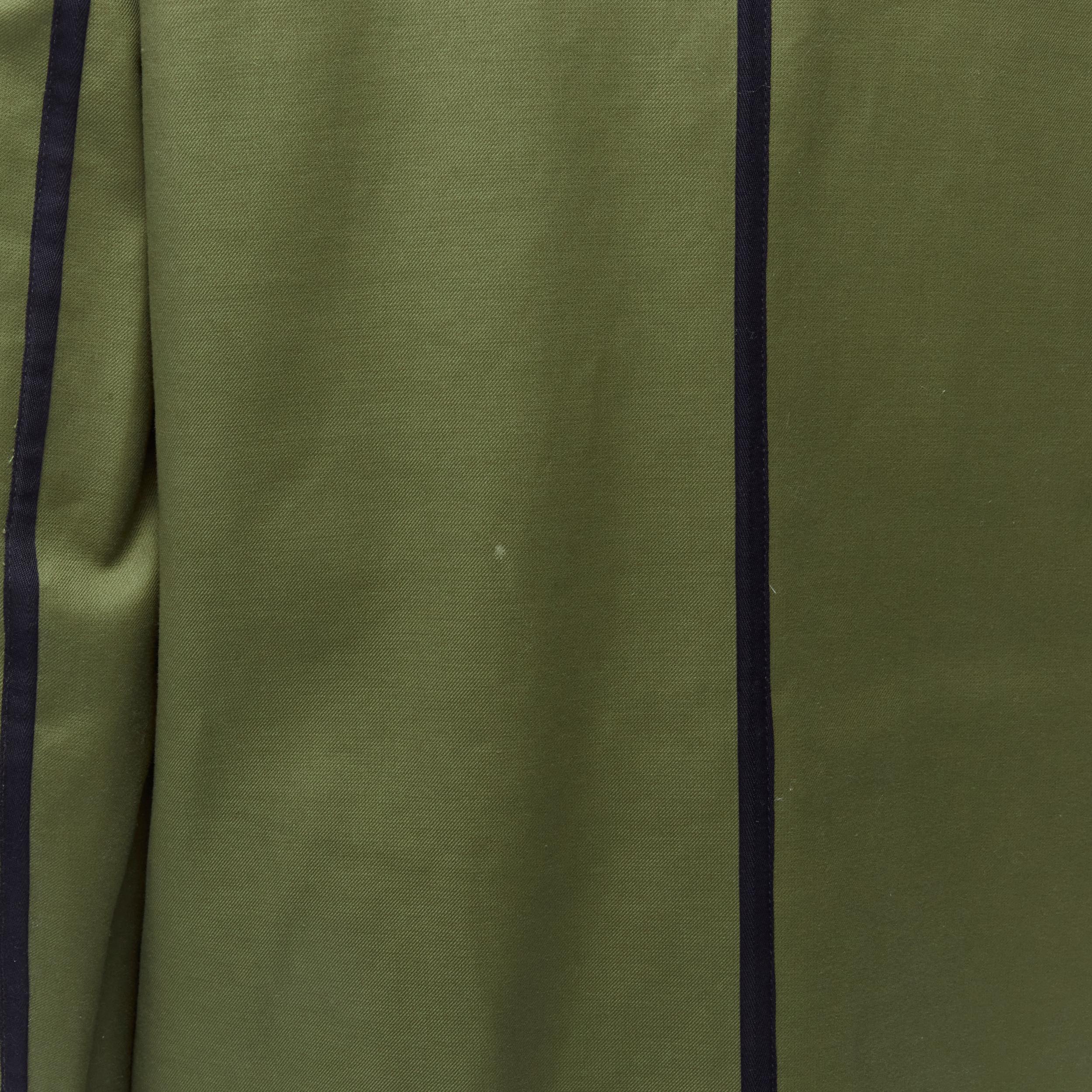 VALENTINO Manteau réversible à col surdimensionné en popeline de coton vert marine EU48 M en vente 10