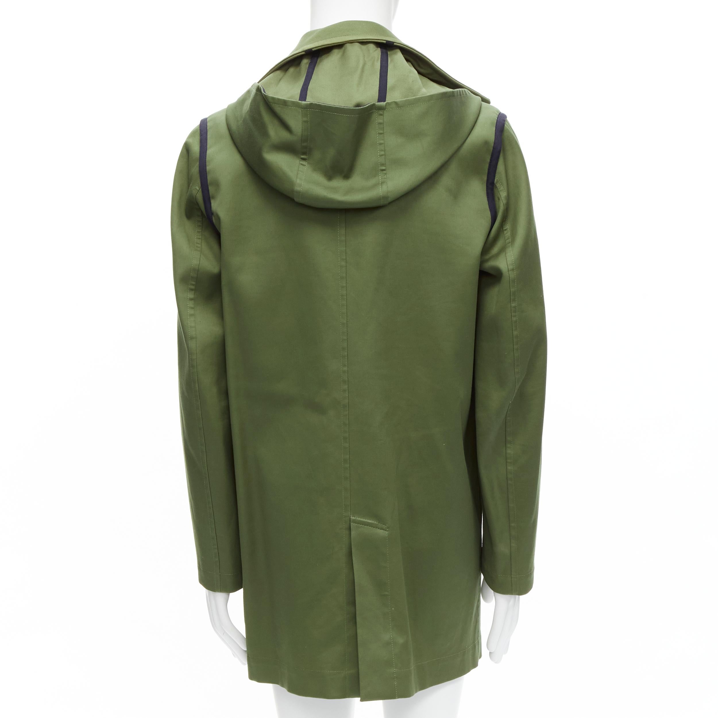 VALENTINO Manteau réversible à col surdimensionné en popeline de coton vert marine EU48 M Pour hommes en vente