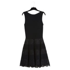 Valentino Robe FR36 Schwarzes Skaterkleid aus Strick und Spitze UK8 US6