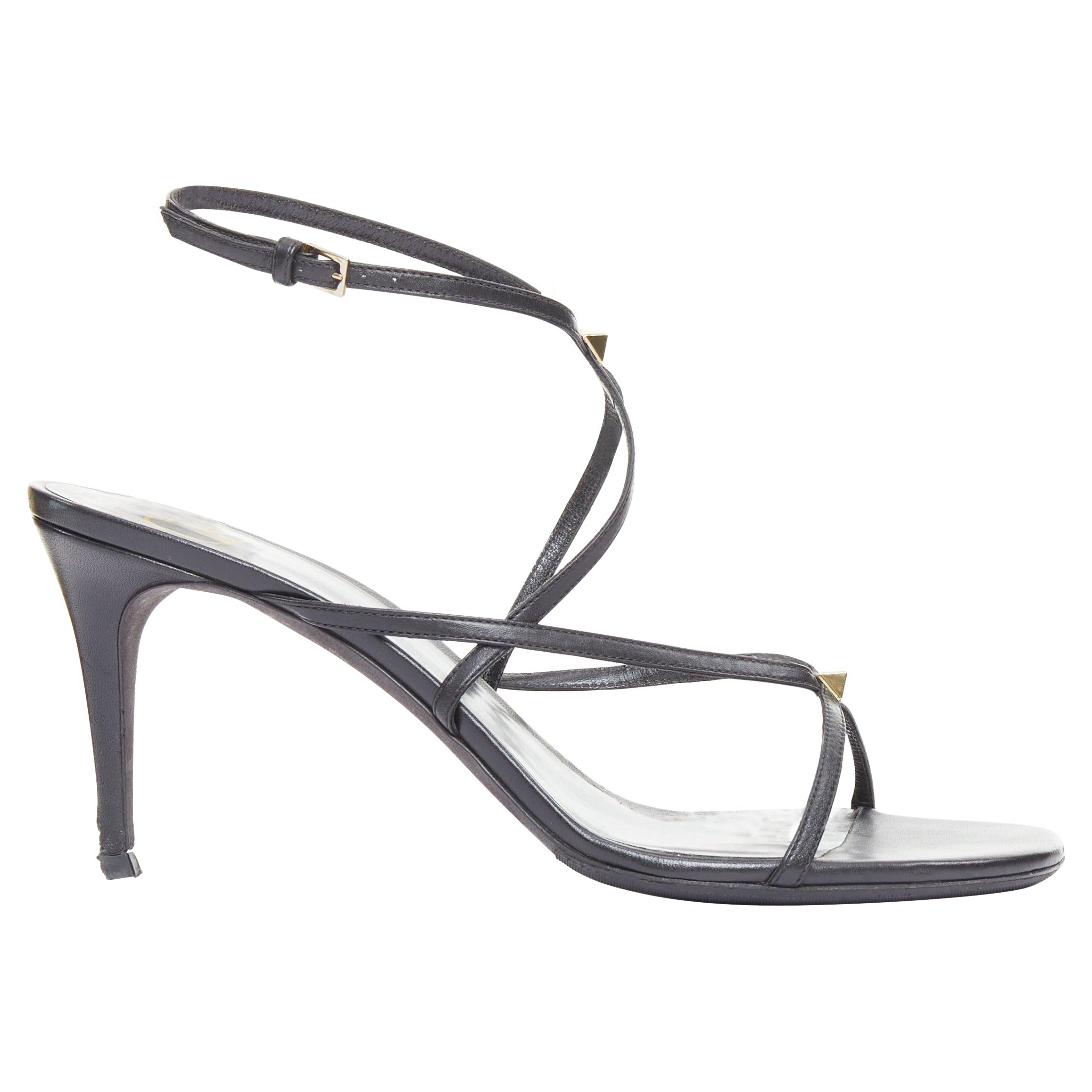 Sandales à lanières VALENTINO Rockstud en cuir noir et or à simples clous EU39