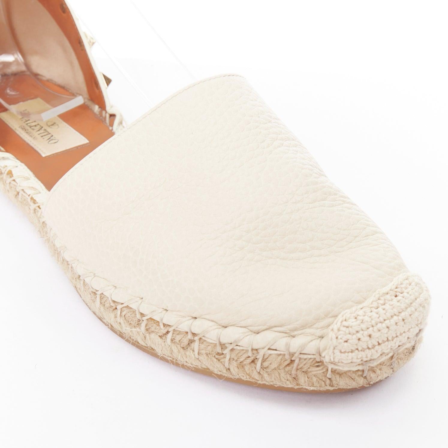 VALENTINO Rockstud Creme Leder Gold Nieten doppelte Espadrille Wohnungen EU37 im Angebot 4