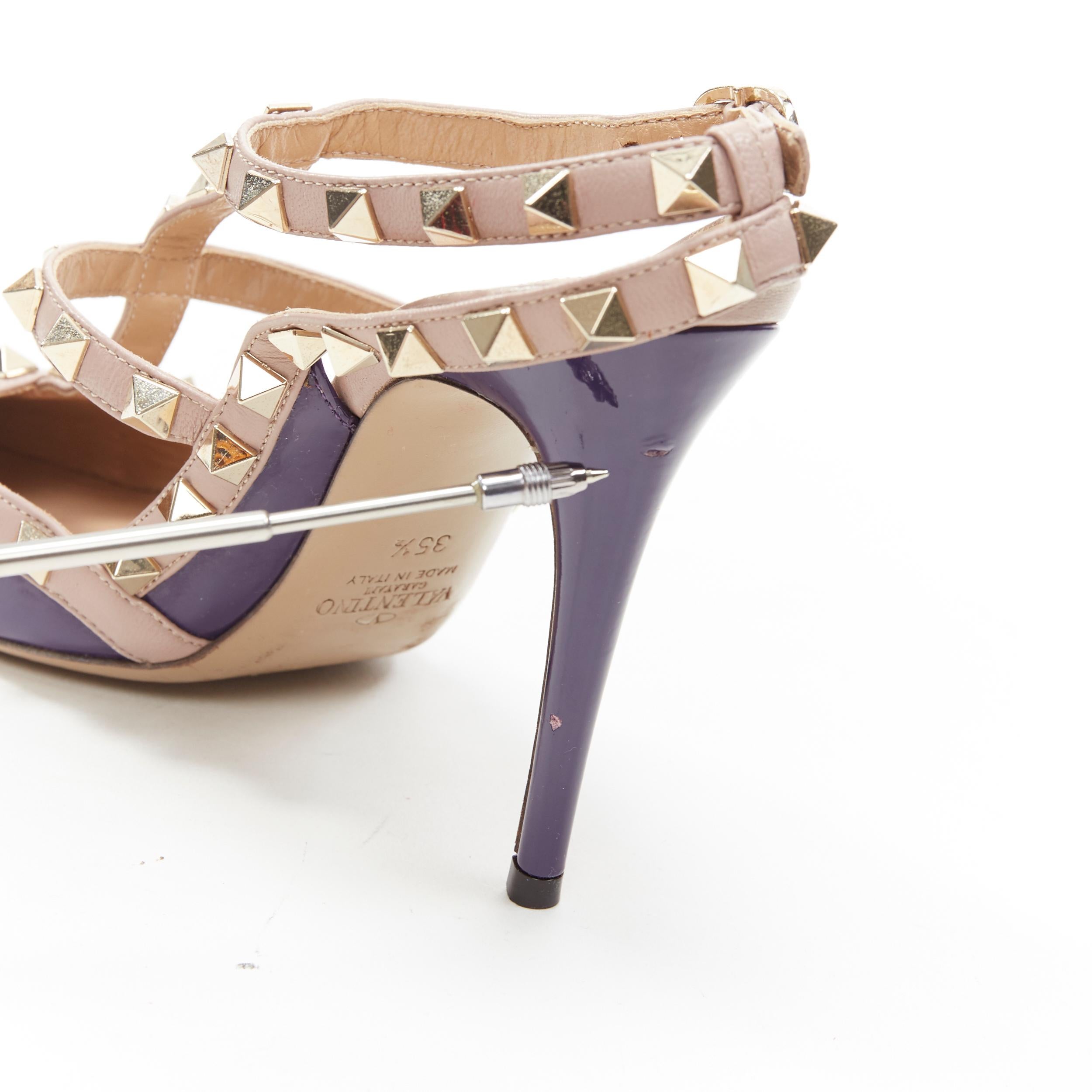Valentino Rockstud viola scuro in vernice oro con borchie e punta ingabbiata EU35.5 5