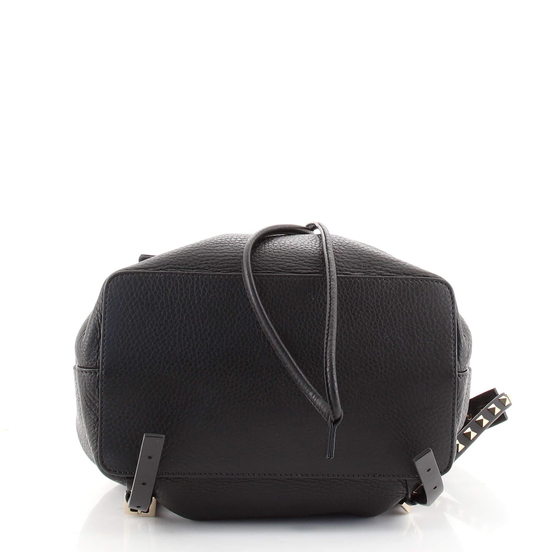 Valentino Rockstud Flap Backpack Leather Medium In Good Condition In NY, NY