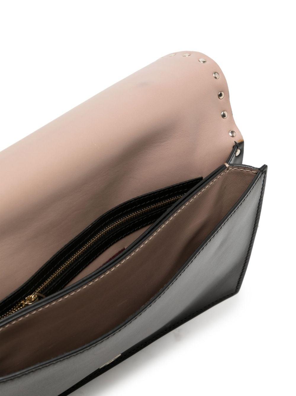 Valentino Rockstud Leder-Clutch mit Nieten im Zustand „Gut“ im Angebot in London, GB