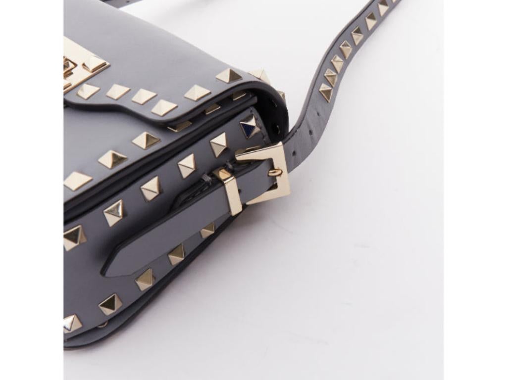 VALENTINO Rockstud light blue silver studs turnlock crossbody shoulder bag in vendita 4