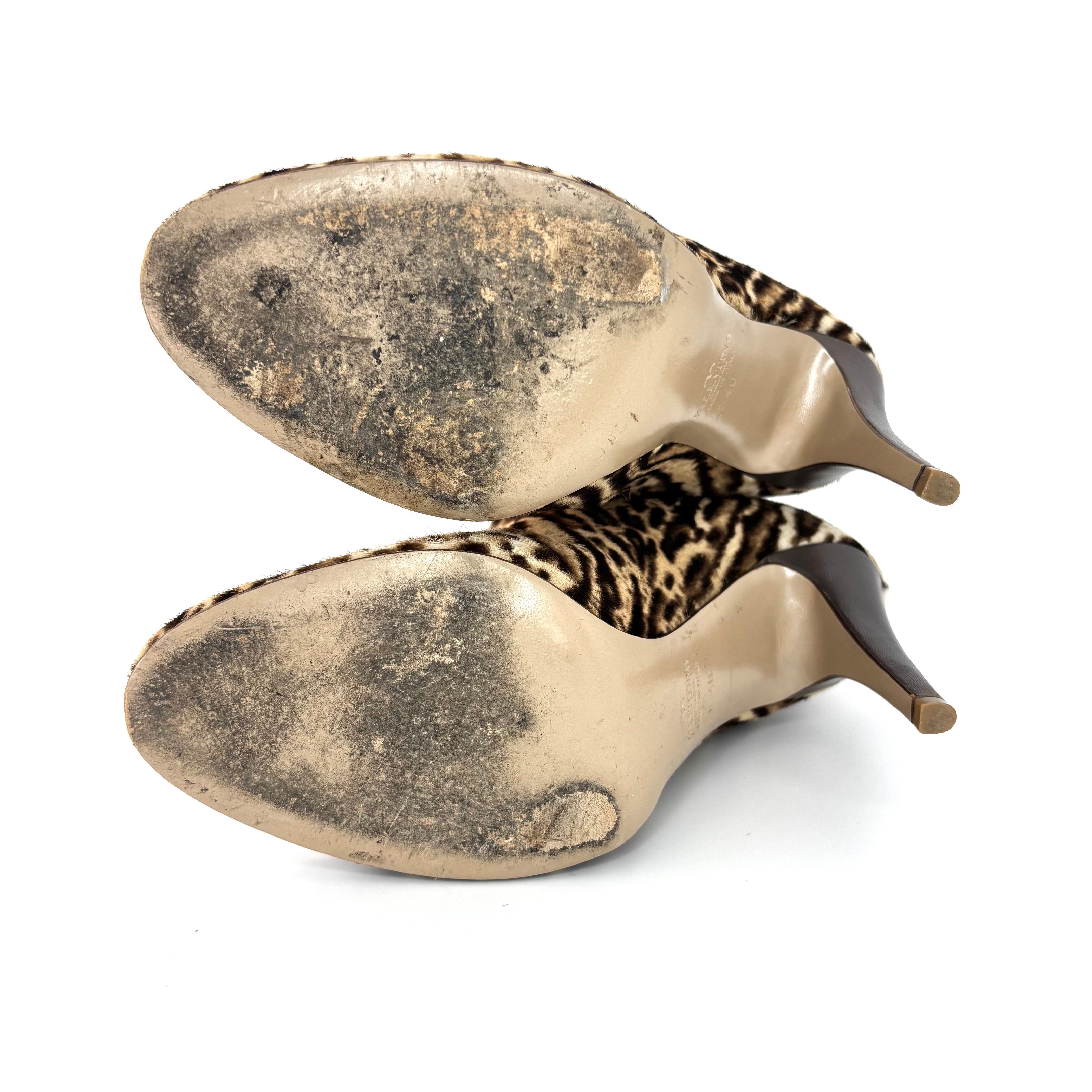 Valentino Rockstud Stivali a spillo sopra il ginocchio con stampa leopardo 40 in vendita 2