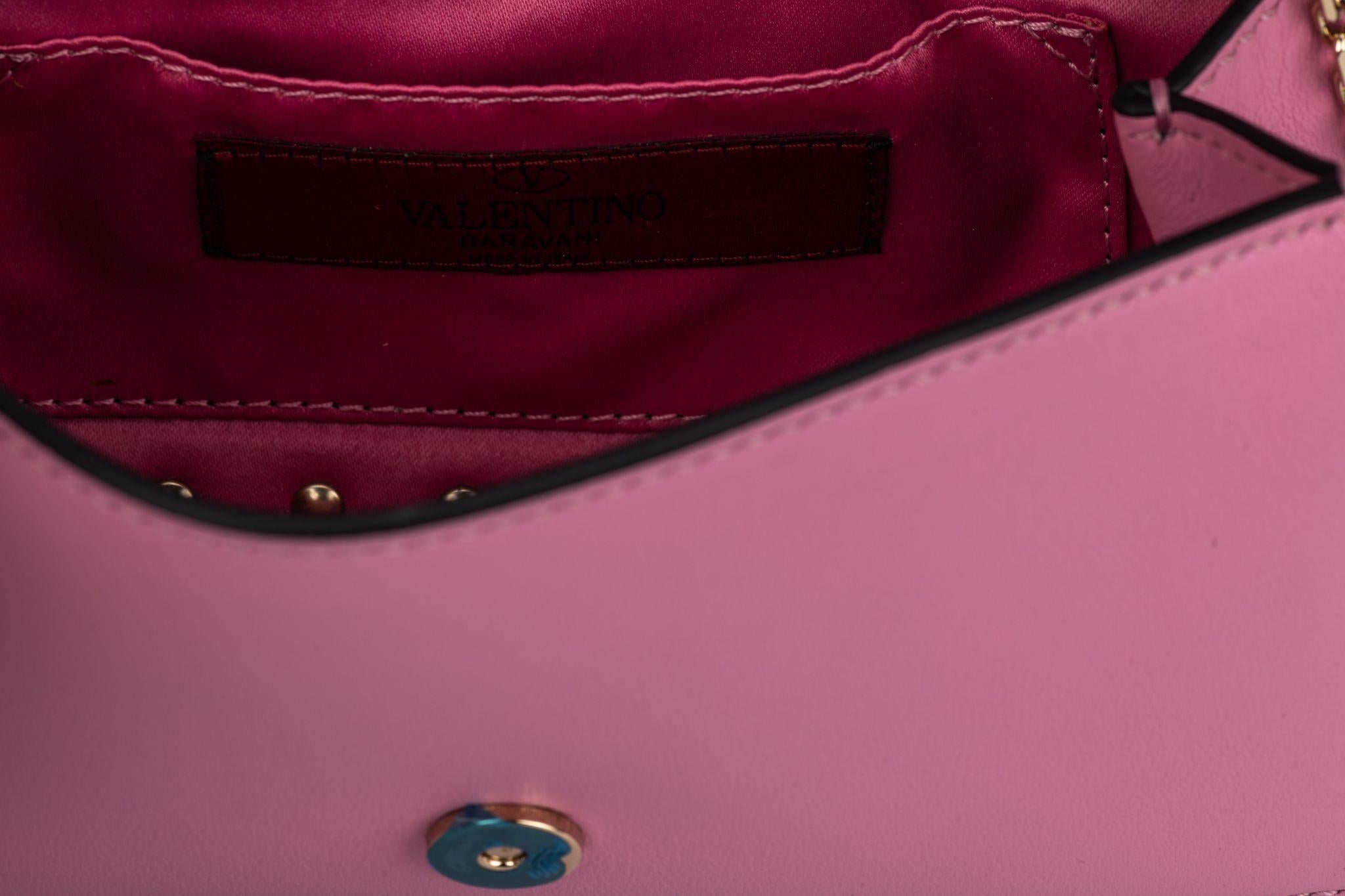 Women's Valentino Rockstud Pink Crossbody Bag For Sale