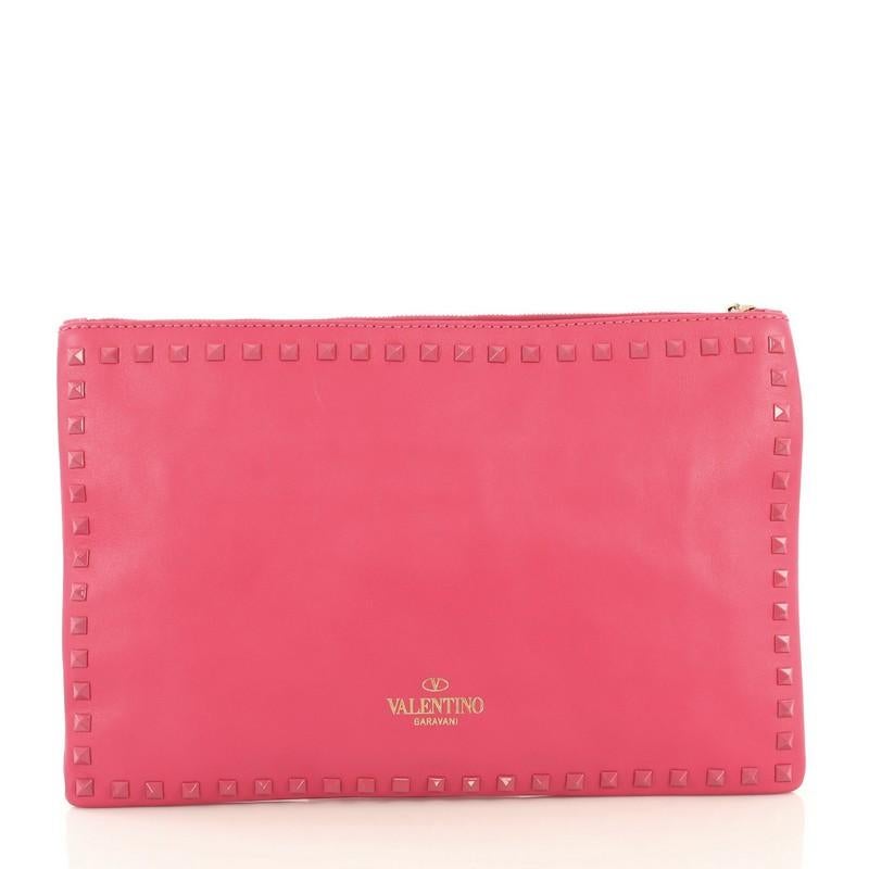 Valentino Rockstud Pouch Leather Large In Good Condition In NY, NY