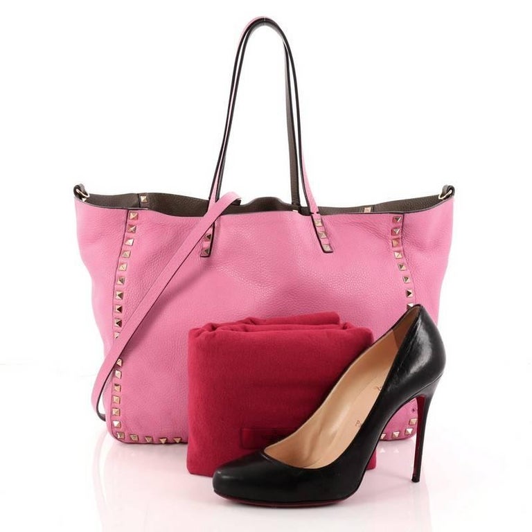 Valentino Rockstud Reversible Convertible Tote Leather Medium At 1stdibs This Authentic Valentino Rockstud Reversible Convertible Tote Leather Medium Is The Perfect Daily Bag For An