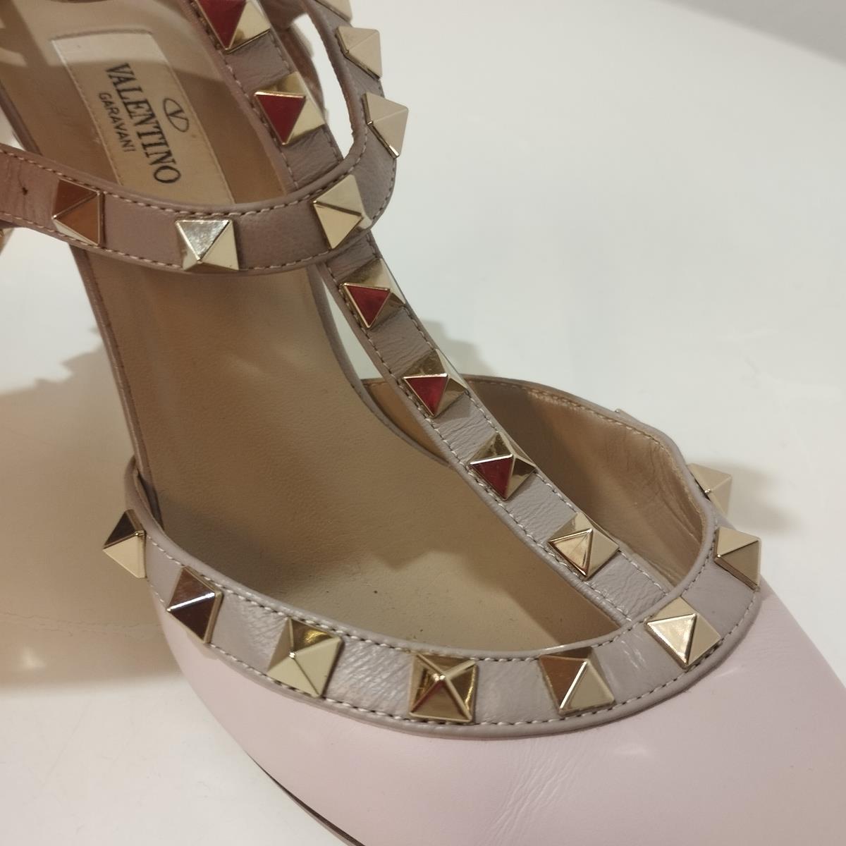 Women's Valentino Rockstud Rockstud Ankle Strap IT 37 For Sale