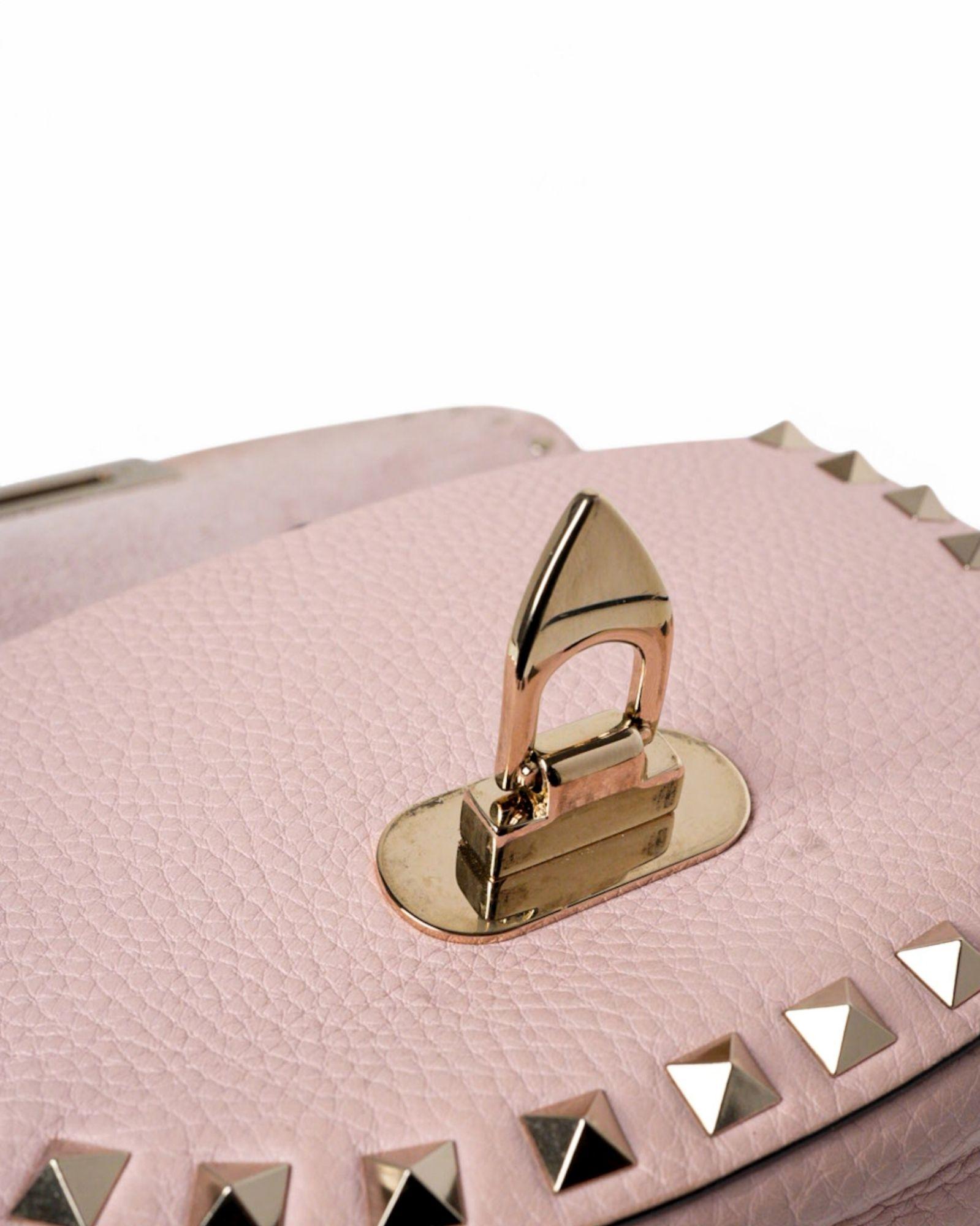 Valentino Rockstud Saddle Small Rosa in vendita 3