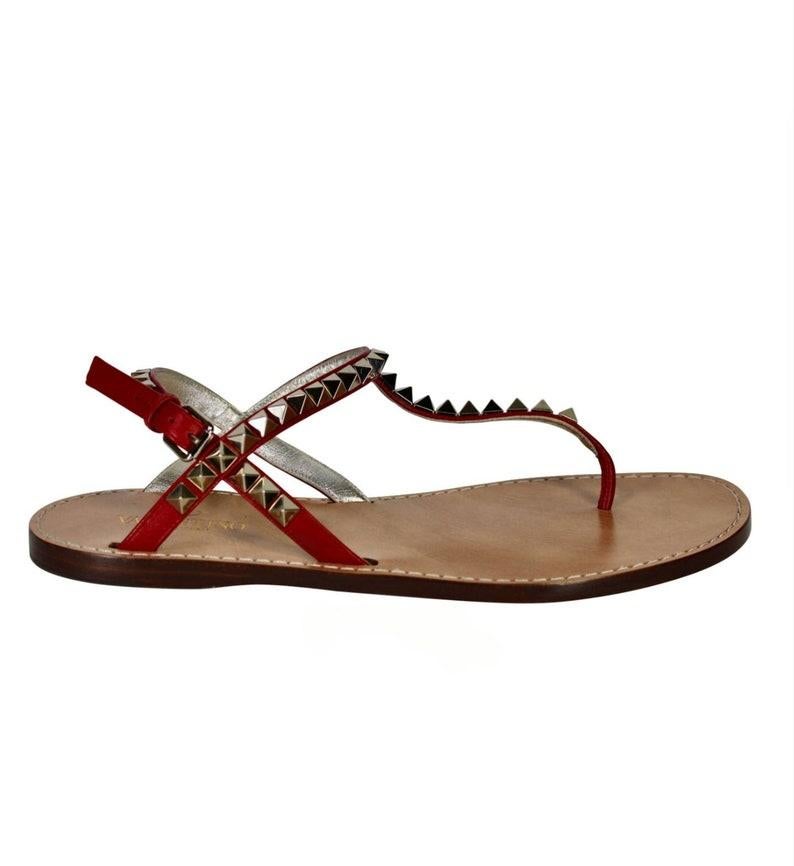 Valentino Rockstud Sandals Worn by Arielle Kebbel, Tracy in HBO's Ballers In Good Condition For Sale In Forney, TX