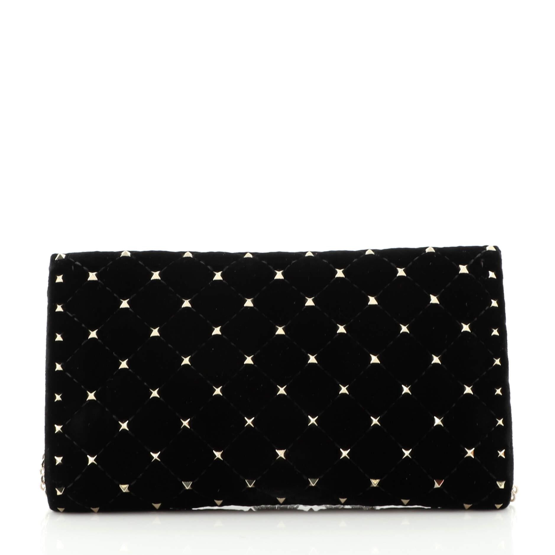 Valentino Rockstud Spike Wallet on Chain Quilted Velvet Small In Good Condition In NY, NY