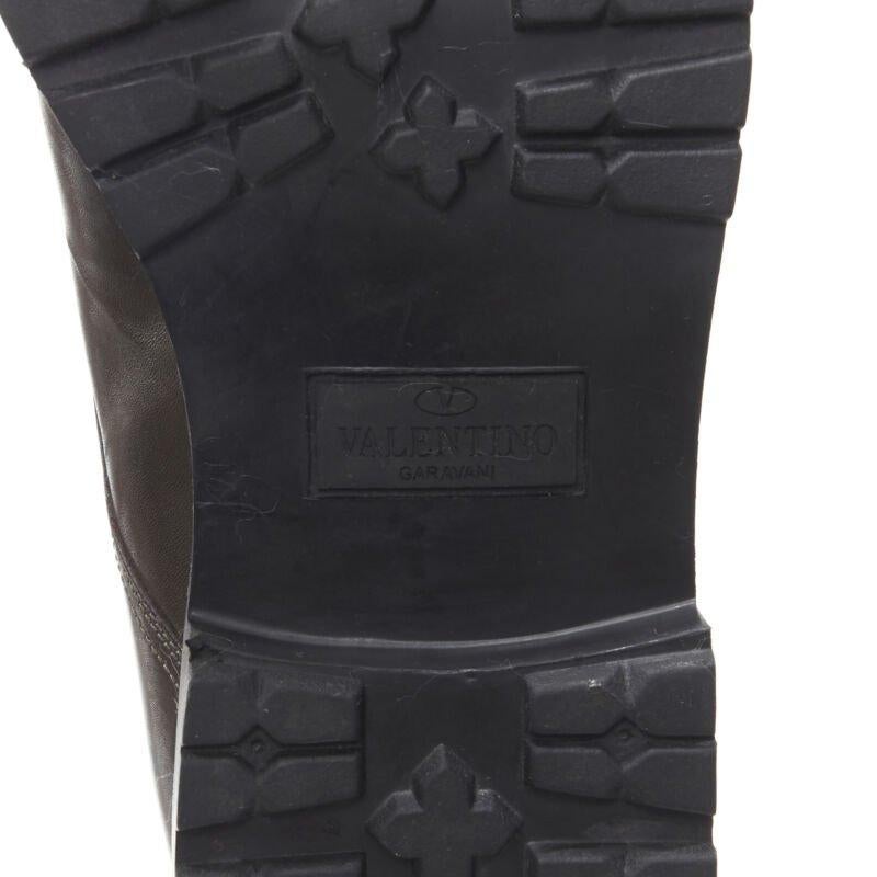 VALENTINO - Mocassins à crampons Rockstud avec double boucle et boucle moine - EU42 en vente 7