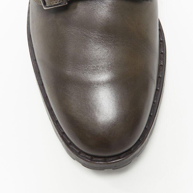 VALENTINO - Mocassins à crampons Rockstud avec double boucle et boucle moine - EU42 en vente 3