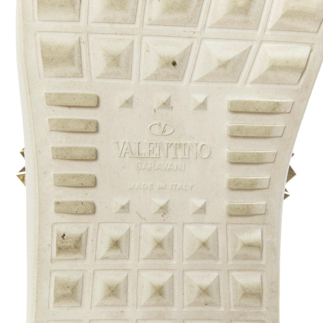 Baskets cloutées VALENTINO Rockstud Untitled Open en cuir blanc et noir EU37 en vente 7