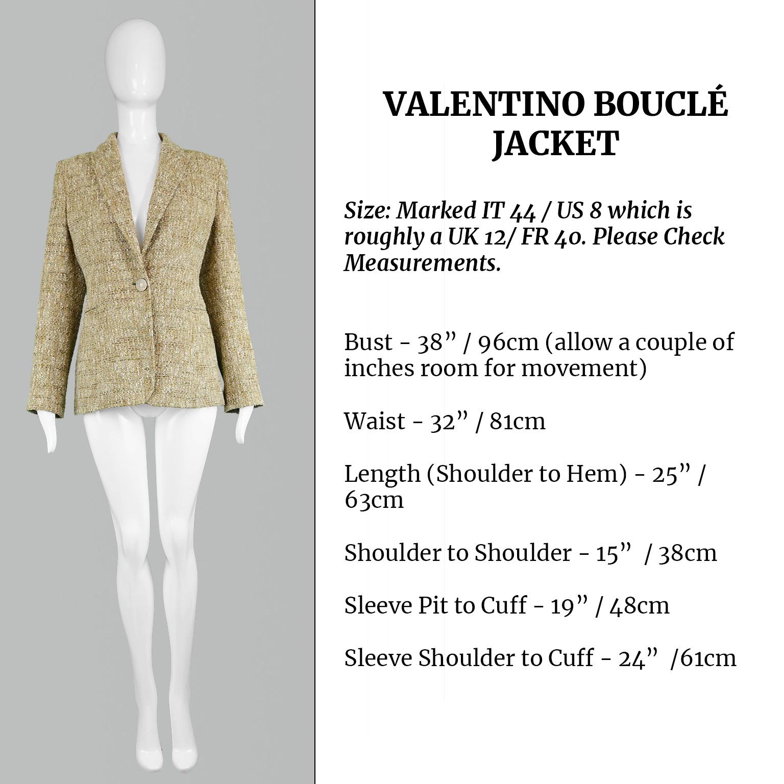 Valentino Roma Oatmeal Wool & Silk Bouclé Tweed Jacket with Floral Lining For Sale 3