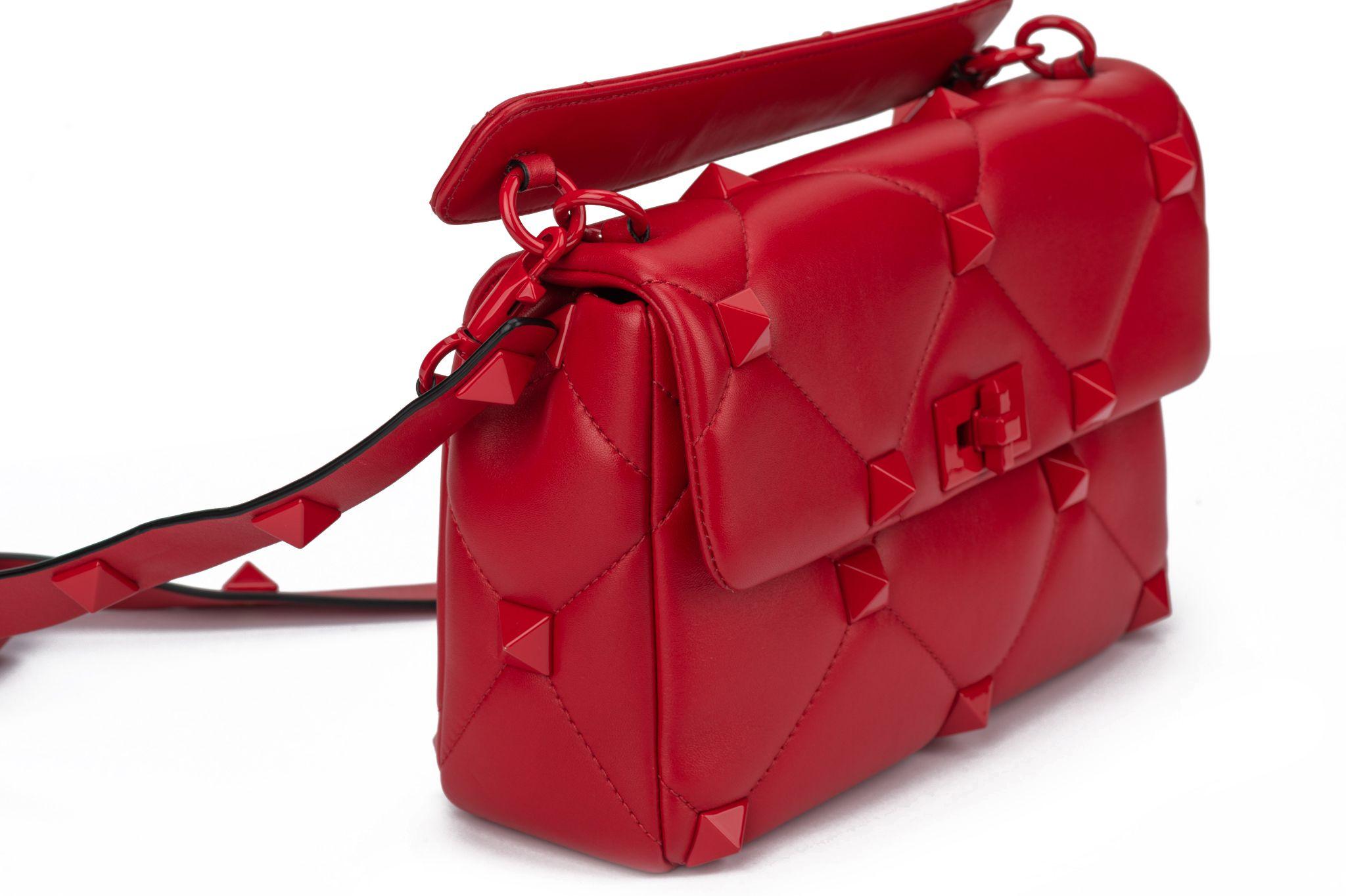 Women's Valentino Roman Stud Red Shoulder Bag New For Sale