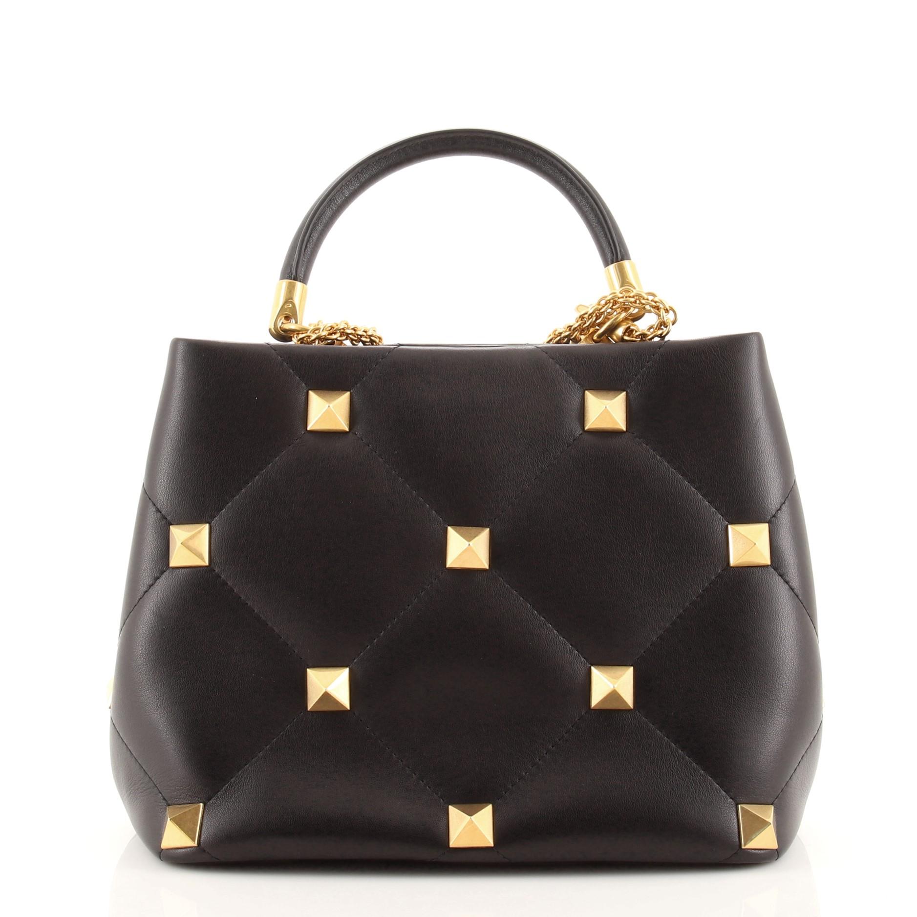 Valentino Valentino Römische Nieten Top Handle Tasche Gestepptes Leder Medium im Zustand „Gut“ in NY, NY