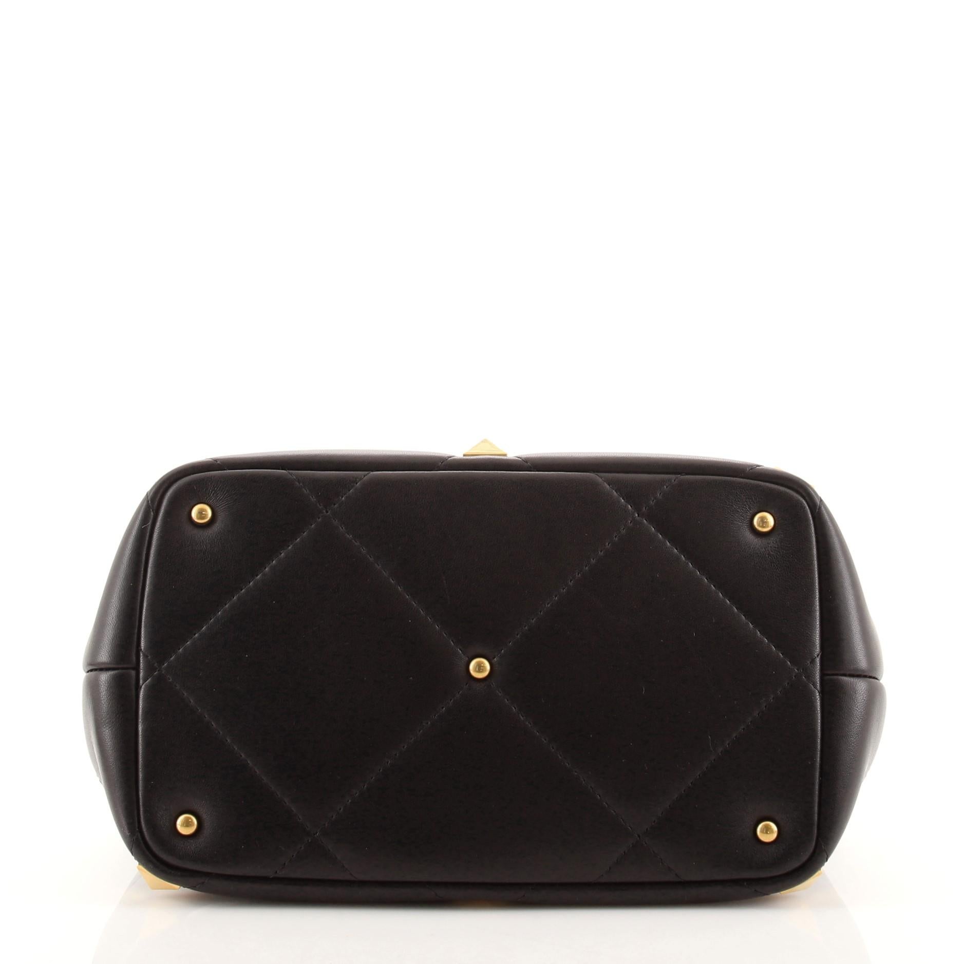 Valentino Valentino Römische Nieten Top Handle Tasche Gestepptes Leder Medium für Damen oder Herren