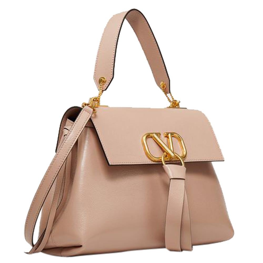 Valentino Rose Canelle Leather Small VRING Top Handle Bag In New Condition In Dubai, Al Qouz 2