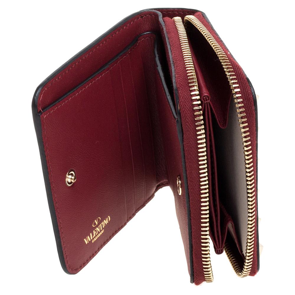 Brown Valentino Rubino Leather Rockstud Zip Around Wallet