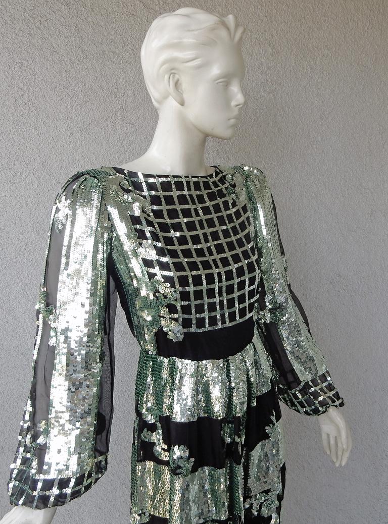  Valentino Runway Emerald Sequin Shimmer Dress Gown   NWT In New Condition For Sale In Los Angeles, CA