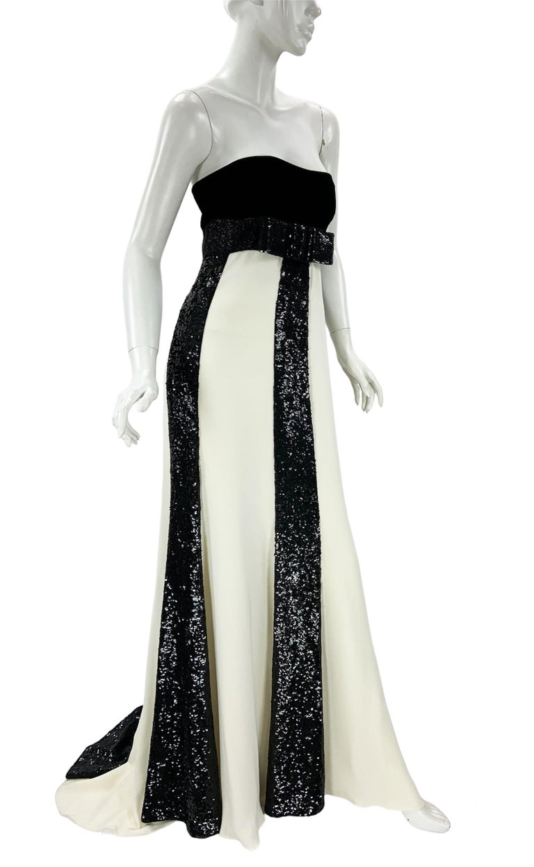 Valentino Runway Red Carpet Black White Bow Accent Embellished Dress Gown  US 8