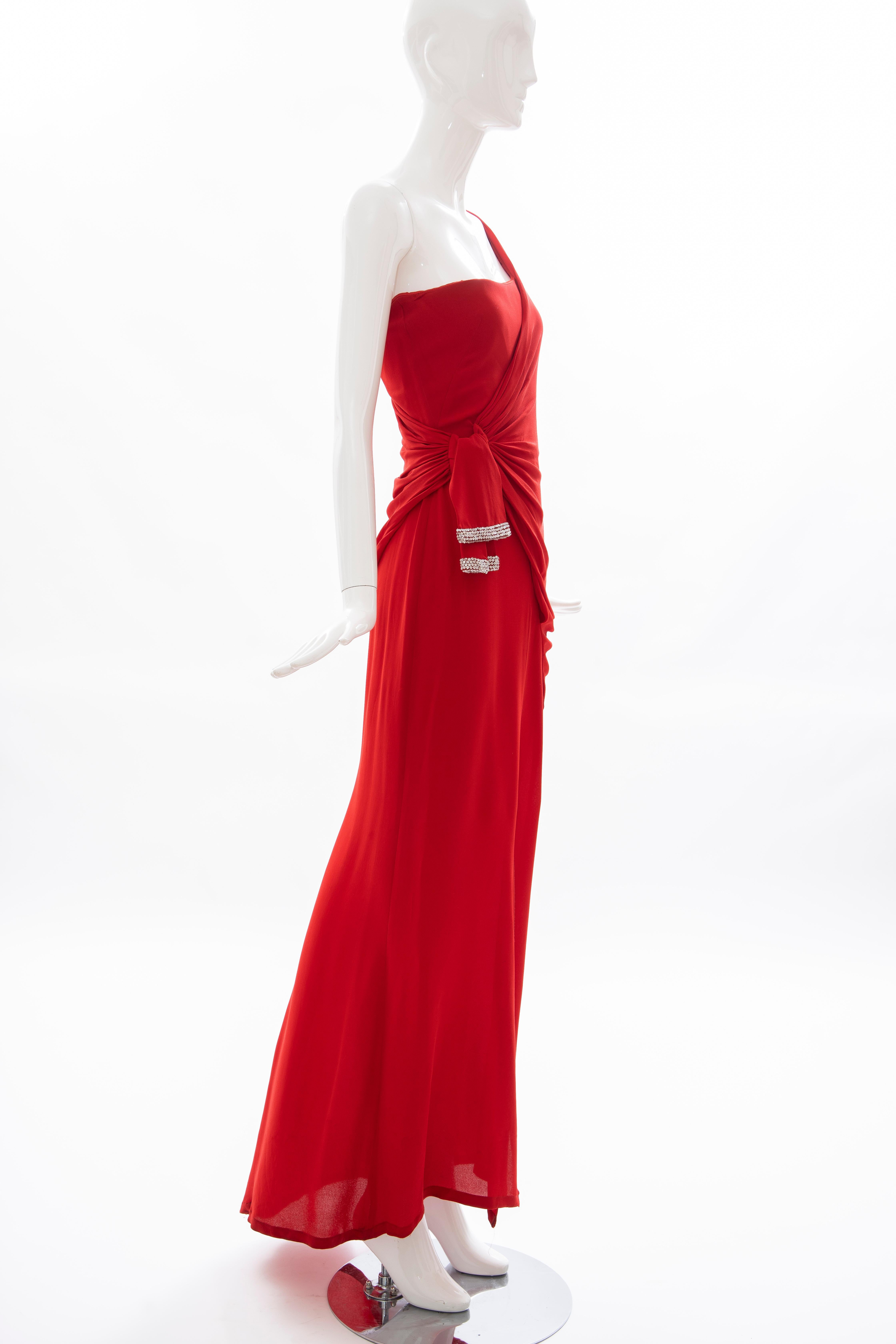 Valentino Runway Red Silk Crepe Evening Dress (Final Collection), Spring 2008 In Fair Condition For Sale In Cincinnati, OH