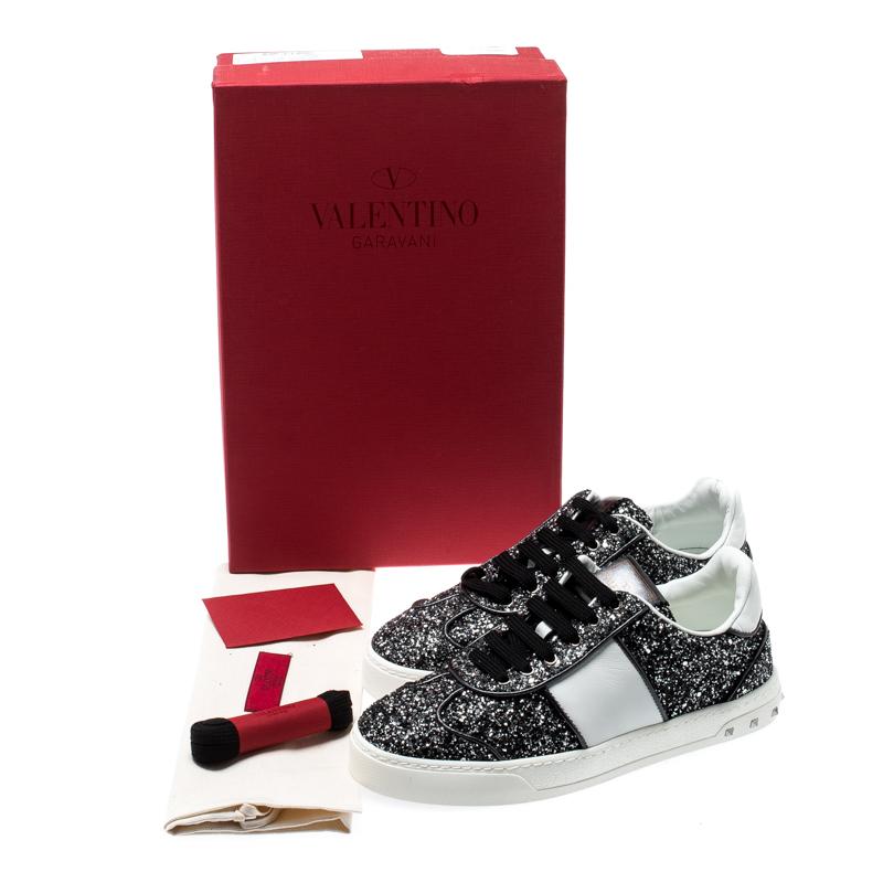 Valentino Rutenio/Bianco Glitter Flycrew Lace Up Sneakers Size 37 In New Condition In Dubai, Al Qouz 2