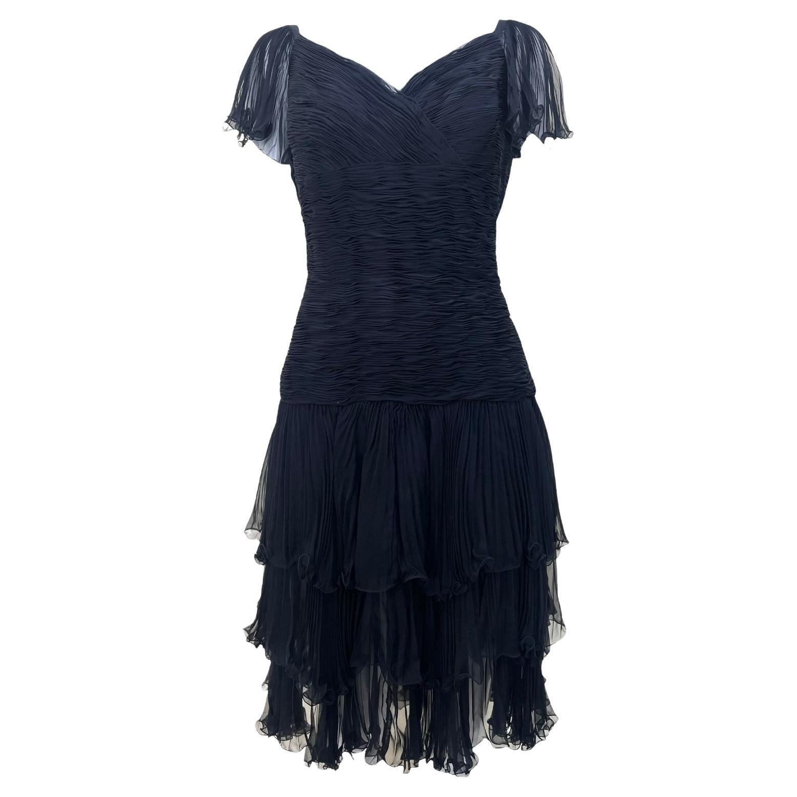 Valentino S/S 1990 - Robe en mousseline de soie noire froncée et volantée