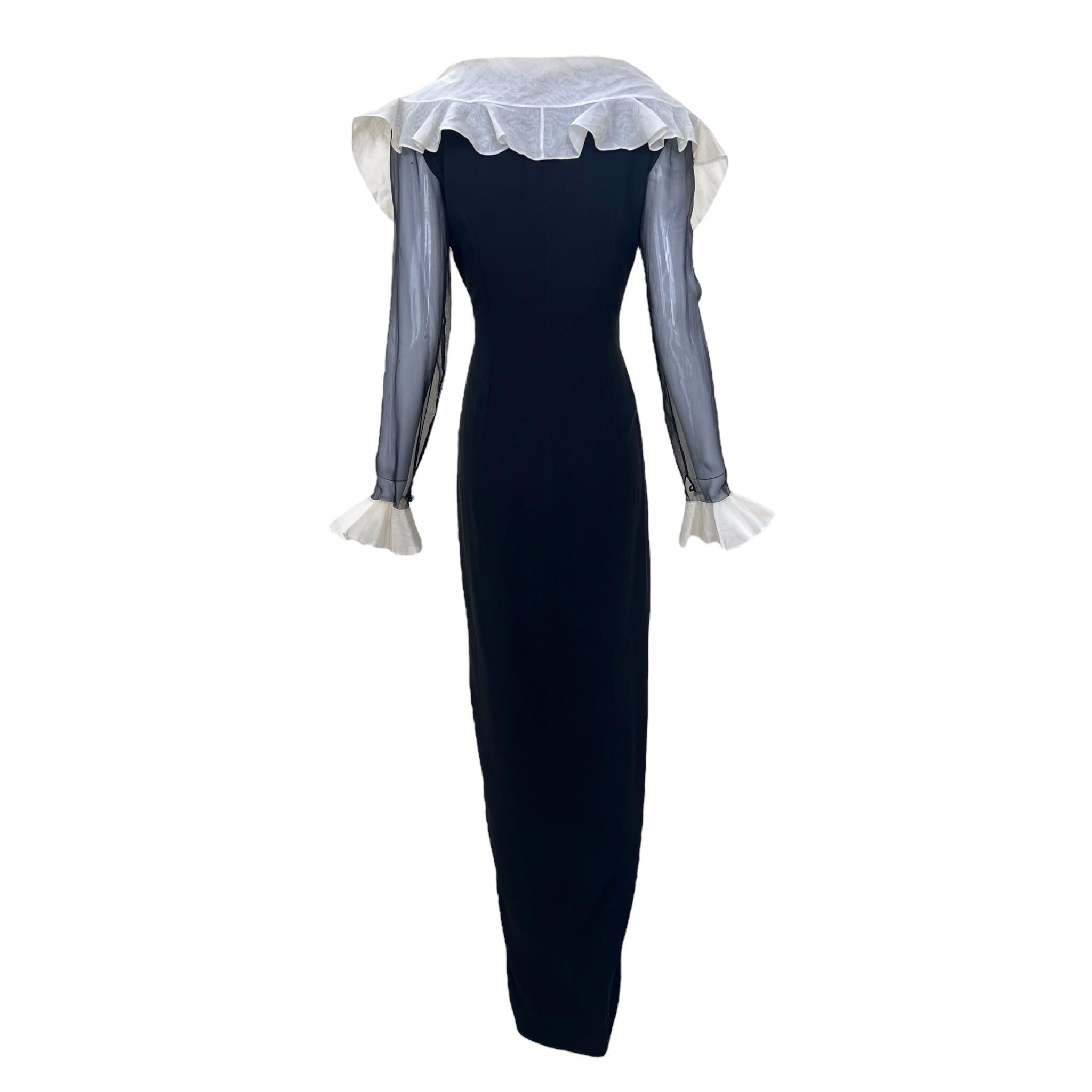 Valentino S/S 1991 - Robe du soir noire enveloppante avec col à volants ivoire Pour femmes en vente