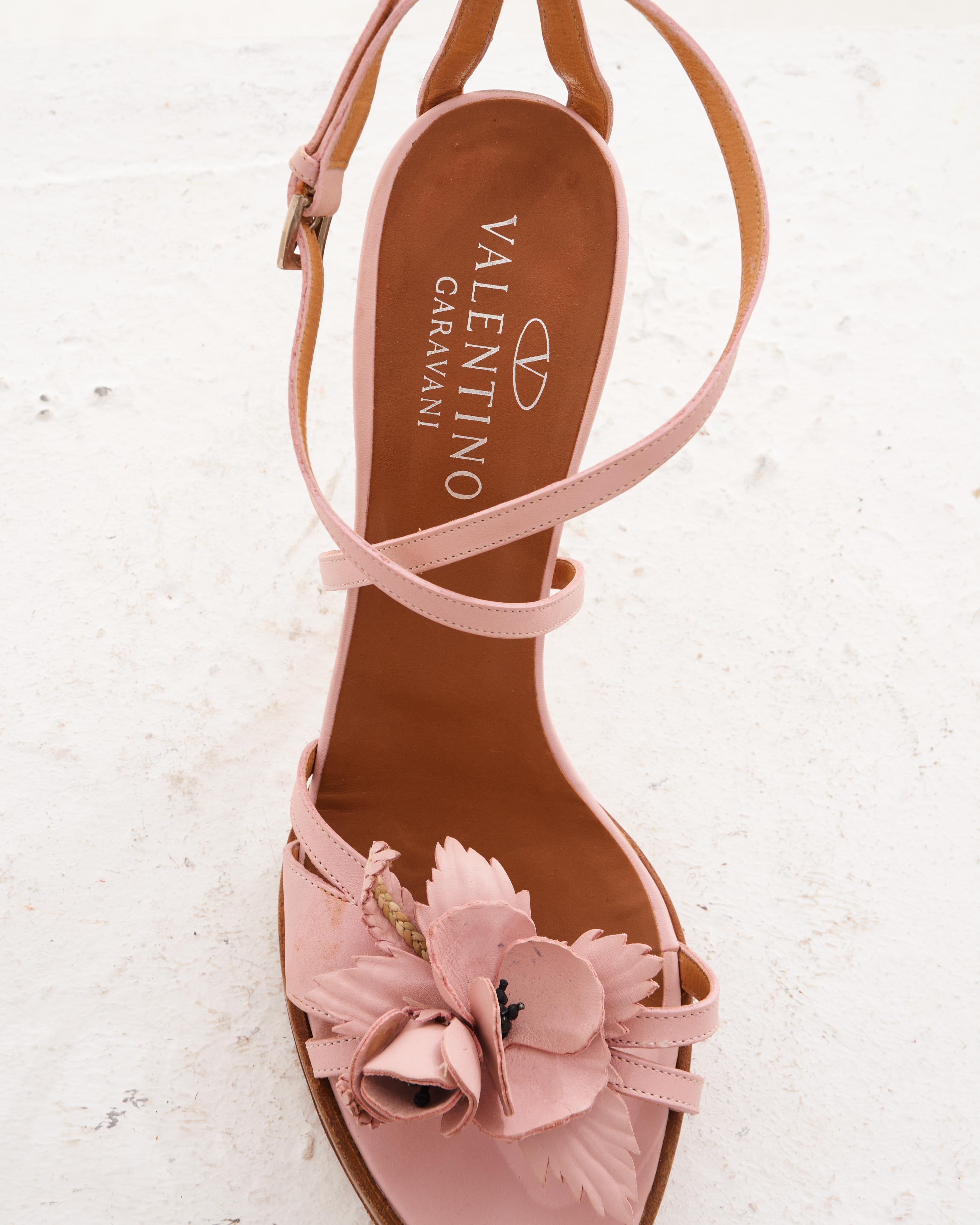 Valentino S/S 2004 Dusty rose ankle strap platform sandals In Excellent Condition For Sale In Milano, IT