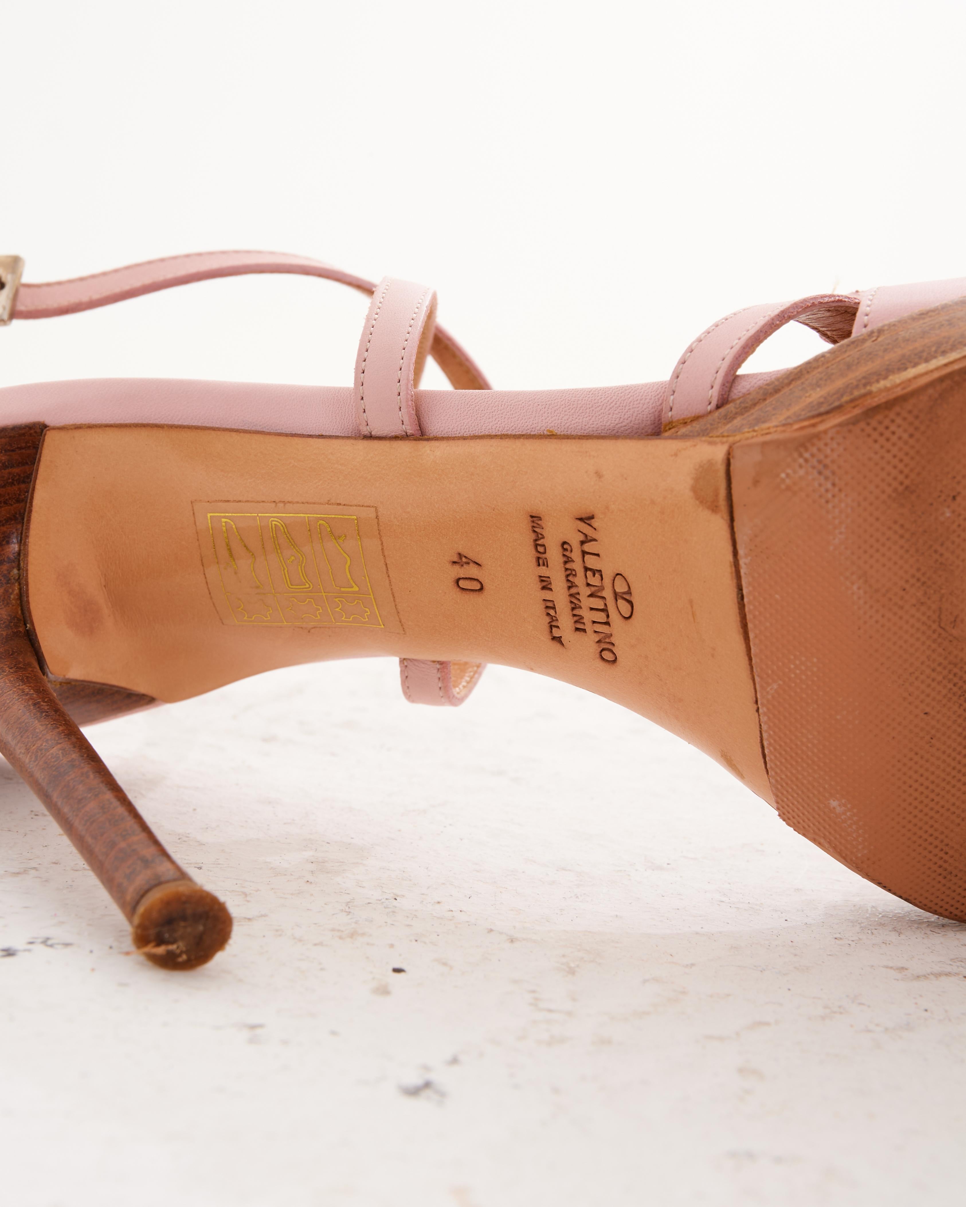 Valentino S/S 2004 Dusty rose ankle strap platform sandals For Sale 2