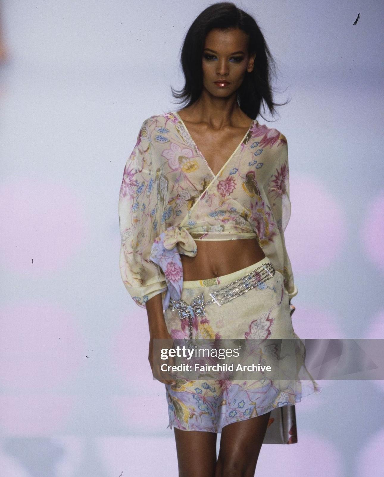 Beige Valentino S/S 2004 Multicolor Floral silk skirt set For Sale