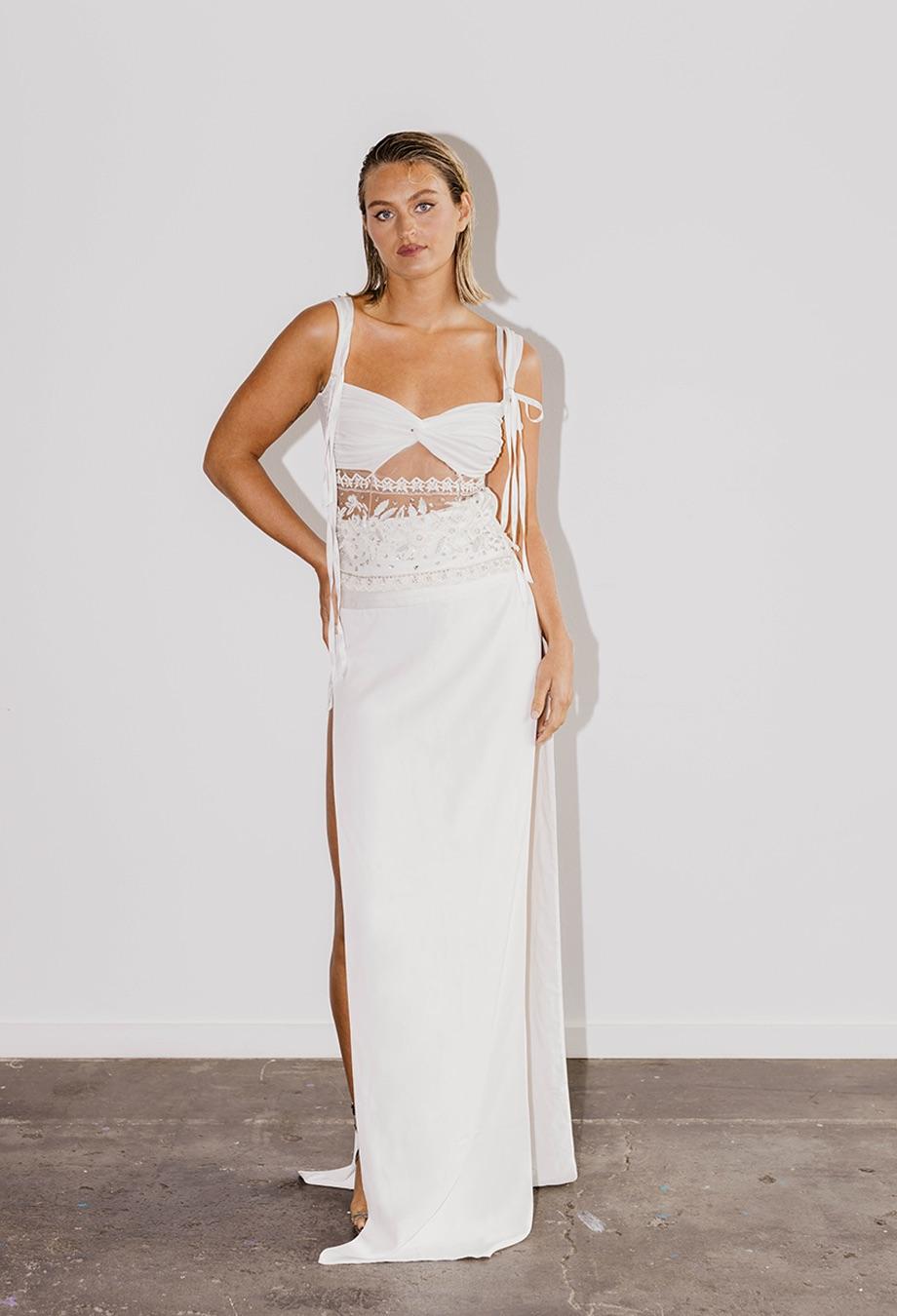 Women's or Men's Valentino S/S 2004 Runway Off White Sequin Top