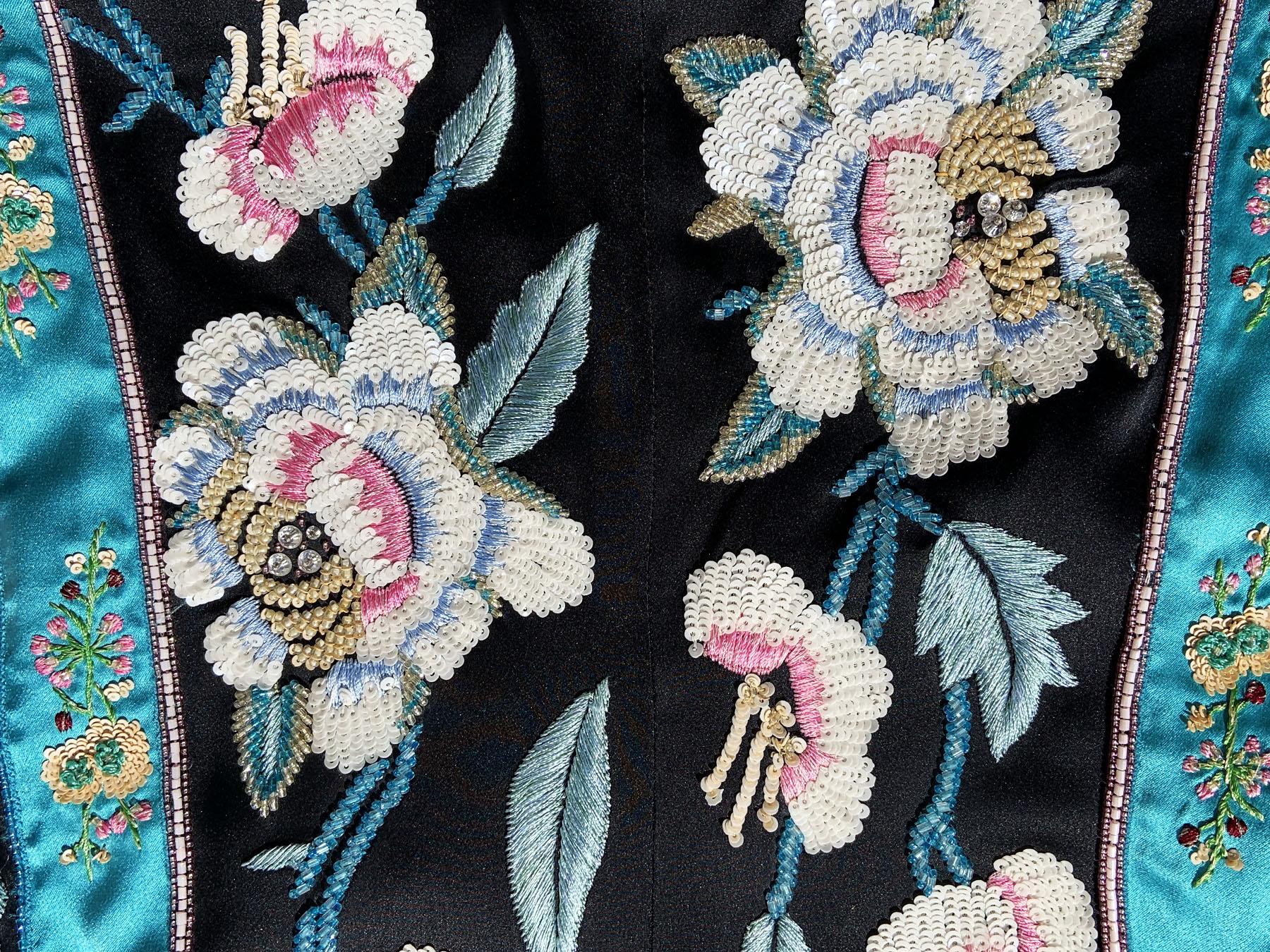 Valentino - Blazer de défilé en soie entièrement perlé et brodé, taille 4, printemps-été 2006 en vente 11