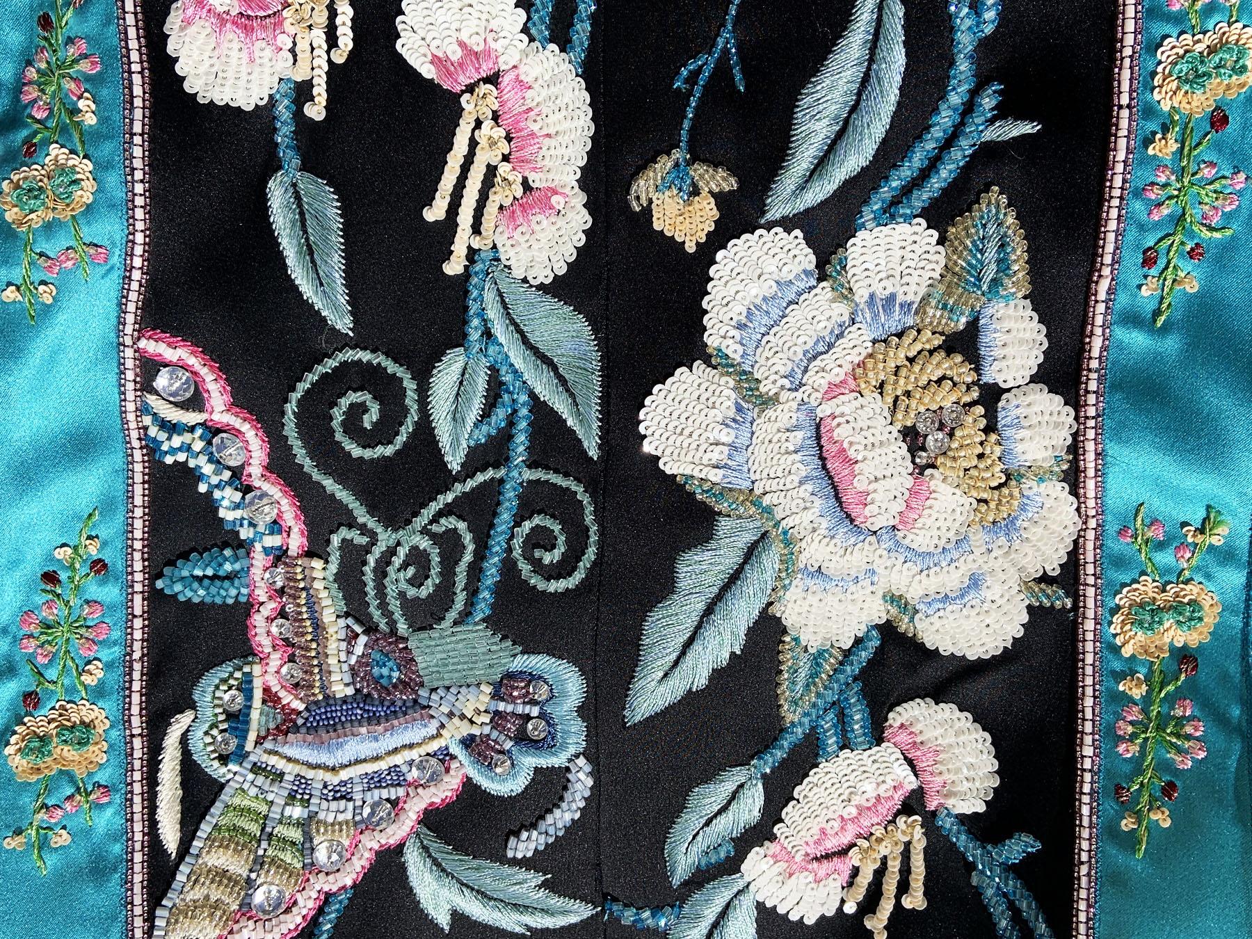 Valentino - Blazer de défilé en soie entièrement perlé et brodé, taille 4, printemps-été 2006 en vente 13