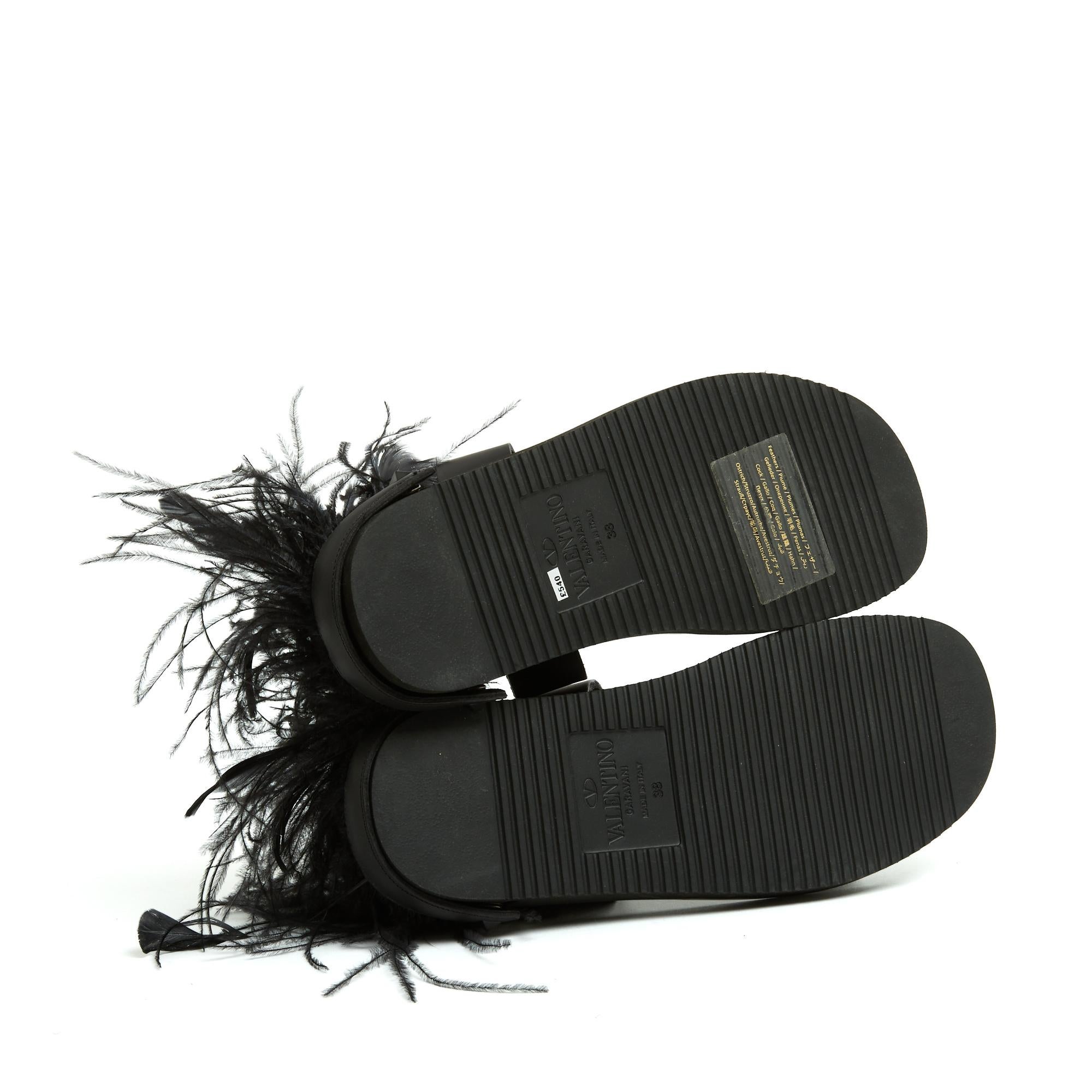 De las mujeres Valentino Sandales EU38 Sandalias de cuero negro y plumas Zapatos planos UK5 US7.5 en venta
