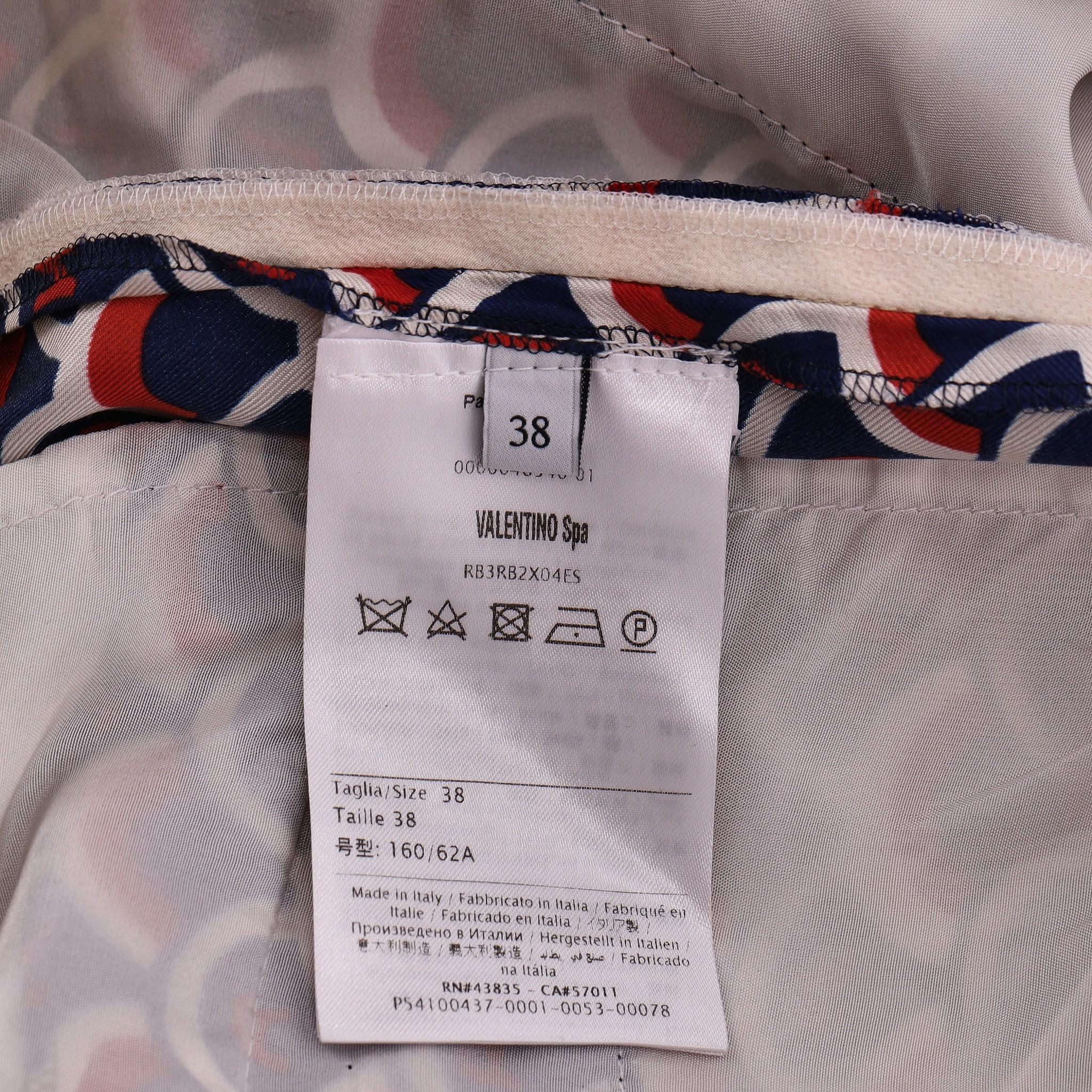 Valentino Scale Logo Printed Silk Pyjama Set For Sale 1